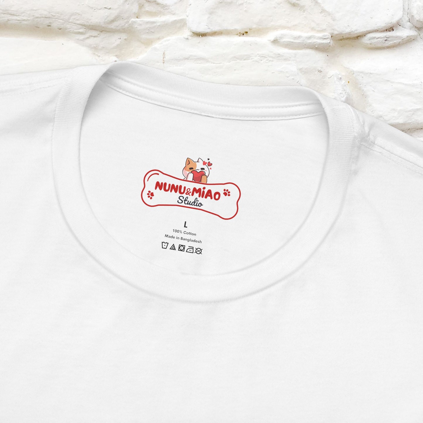 ''I am The Boss Here'' Funny Cat T-shirt for Men and Women  100% Cotton* - Nunu&Miao Studio