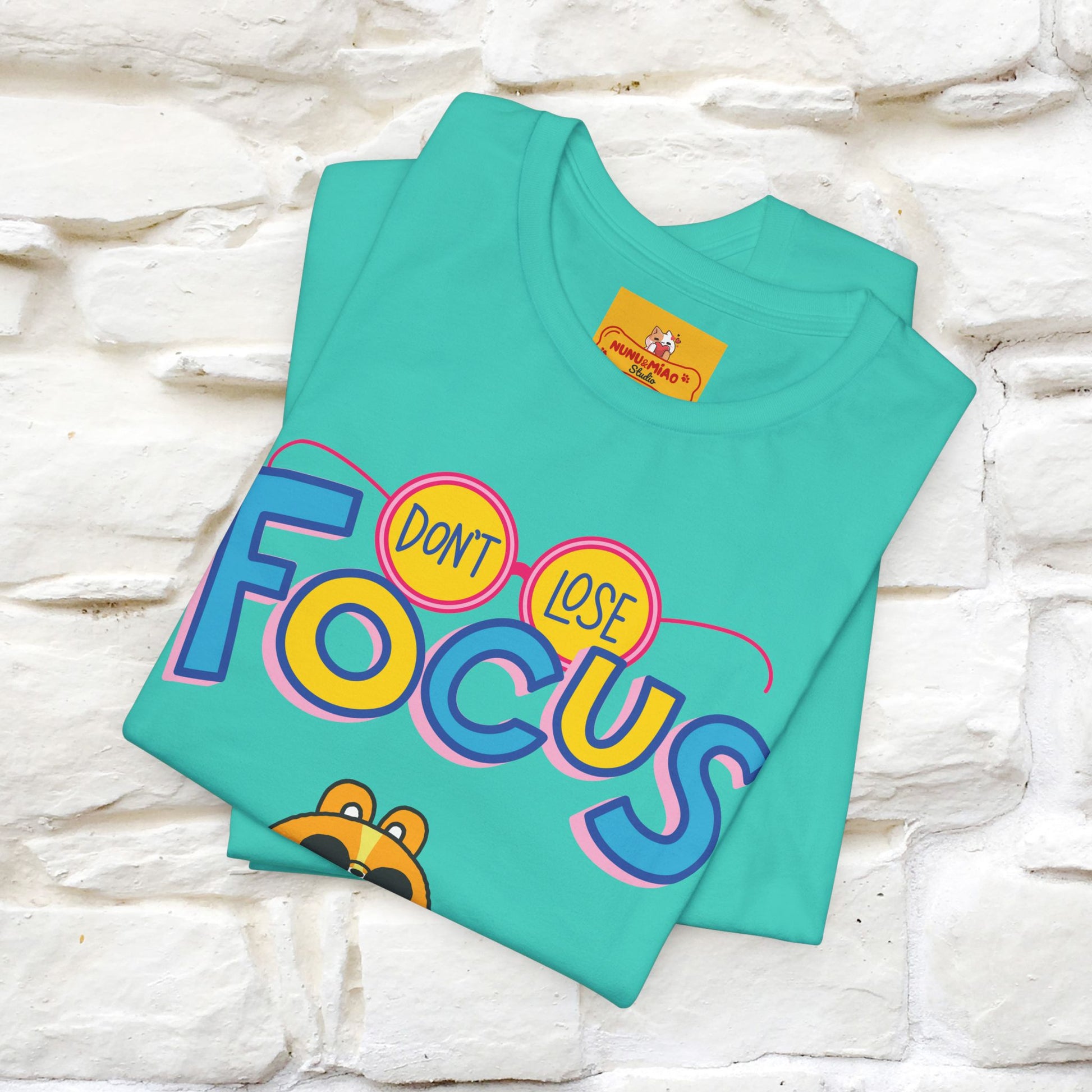 ''Don’t Lose Focus'' Cat T-Shirt | Nunu&Miao Studio - Nunu&Miao Studio