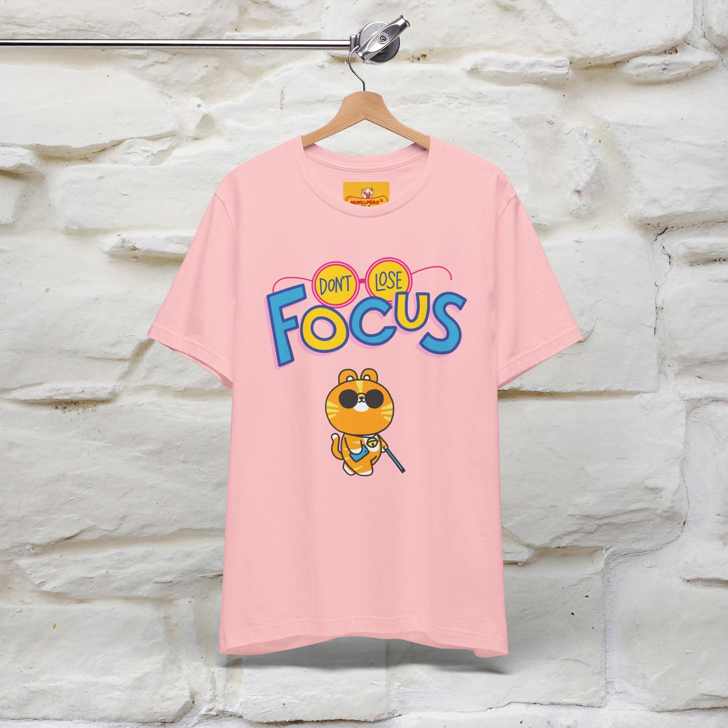 ''Don’t Lose Focus'' Cat T-Shirt | Nunu&Miao Studio - Nunu&Miao Studio