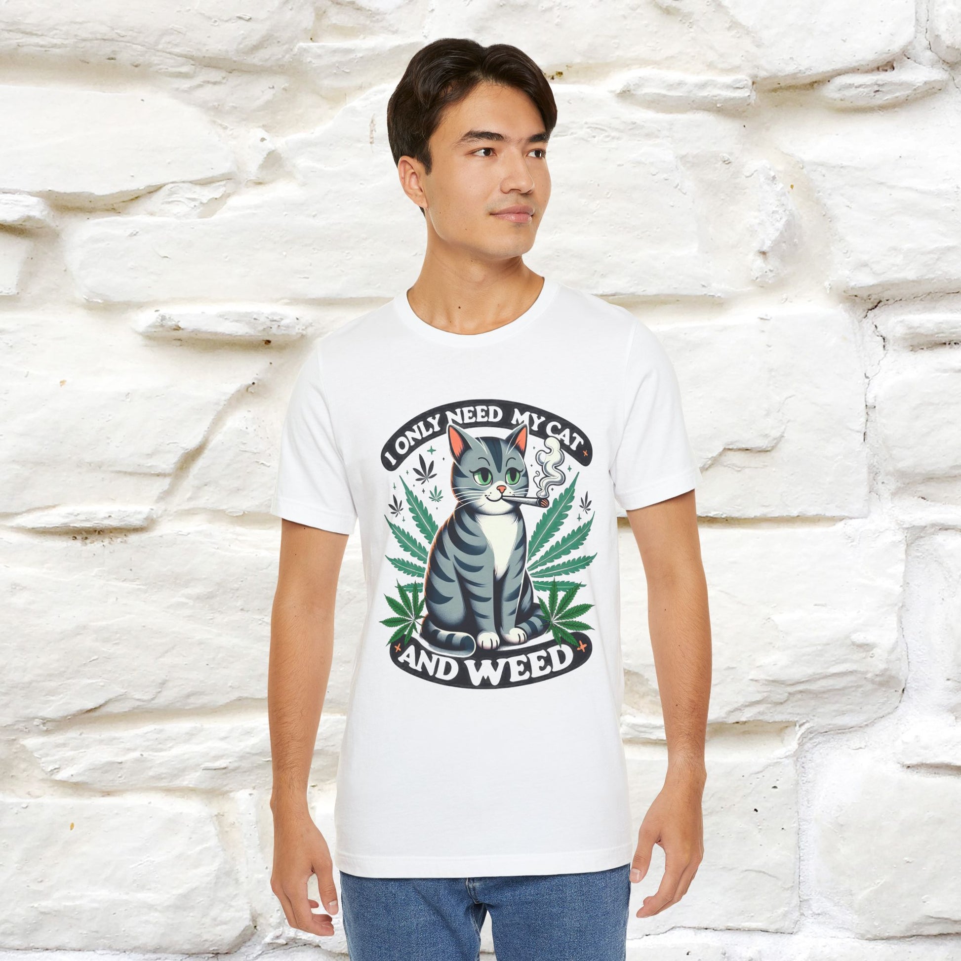 ''I Only Need My Cat and Weed'' Funny T-Shirt | Nunu&Miao Studio - Nunu&Miao Studio