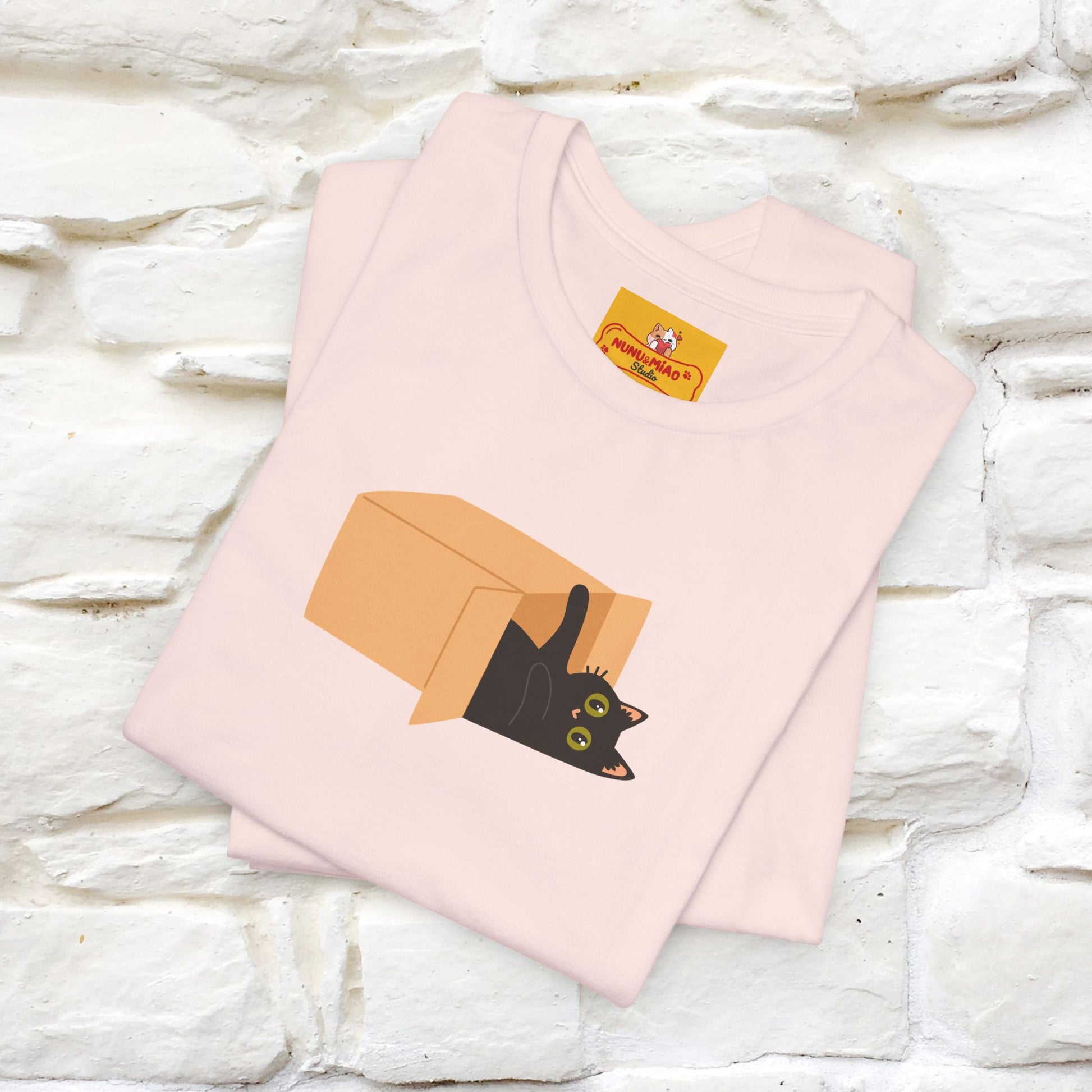 "Think Like There Is No Box" Cat T-Shirt| Front & Back Design | Nunu&Miao Studio - Nunu&Miao Studio