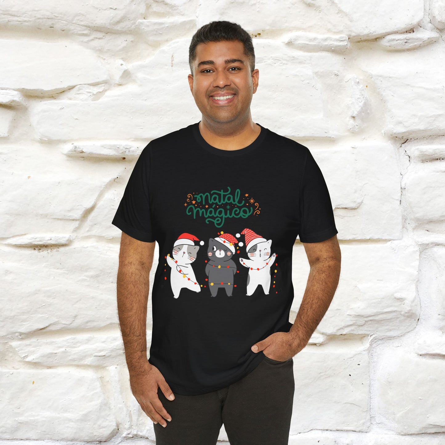 "Natal Magico" Cat T-shirt  |Nunu&Miao Studio - Nunu&Miao Studio