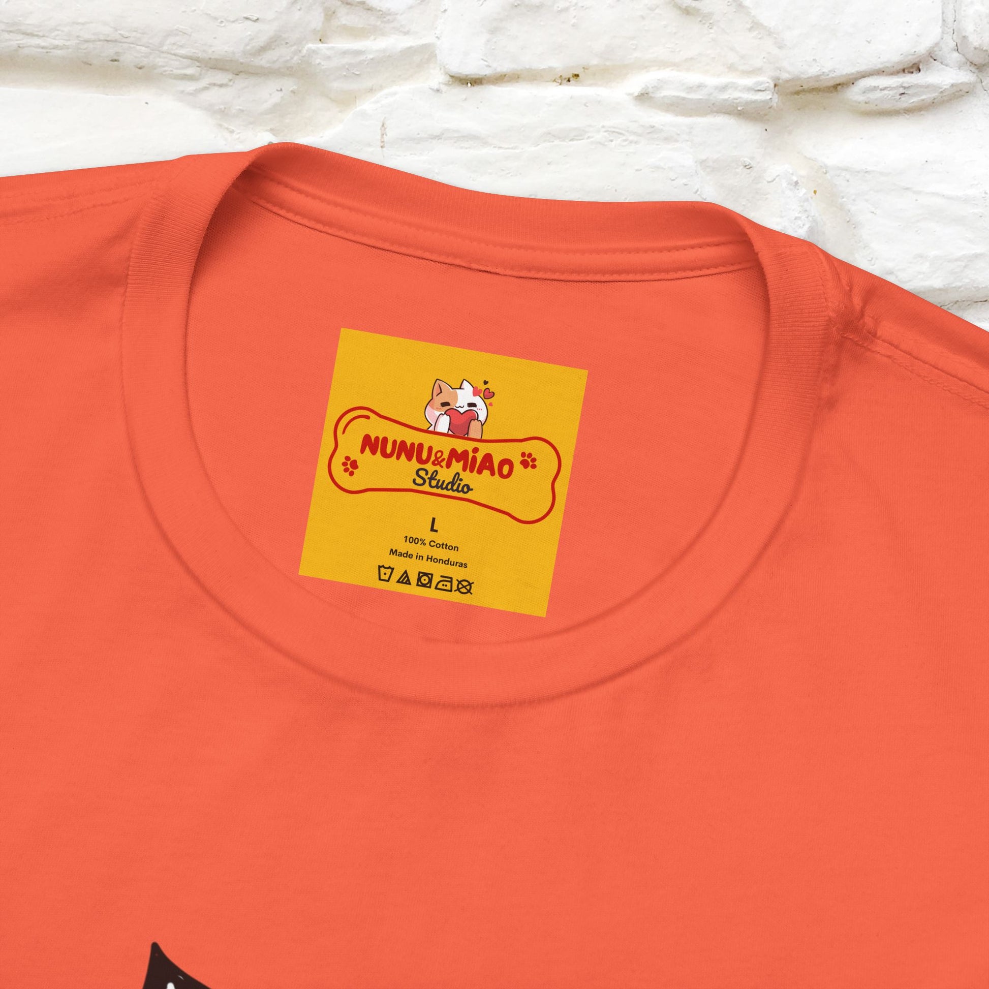 ''Judging You Silently'' | Cat T-Shirt for Men | Nunu&Miao Studio - Nunu&Miao Studio