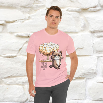 ''The Red Dot Chase'' Funny Cat T-Shirt | Nunu&Miao Studio - Nunu&Miao Studio