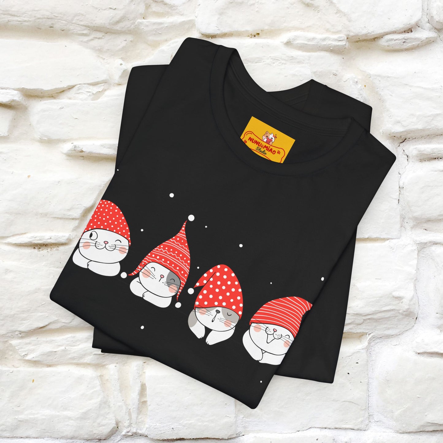 ''Christmas Cute'' |Cats T-shirt | Nunu&Miao Studio - Nunu&Miao Studio