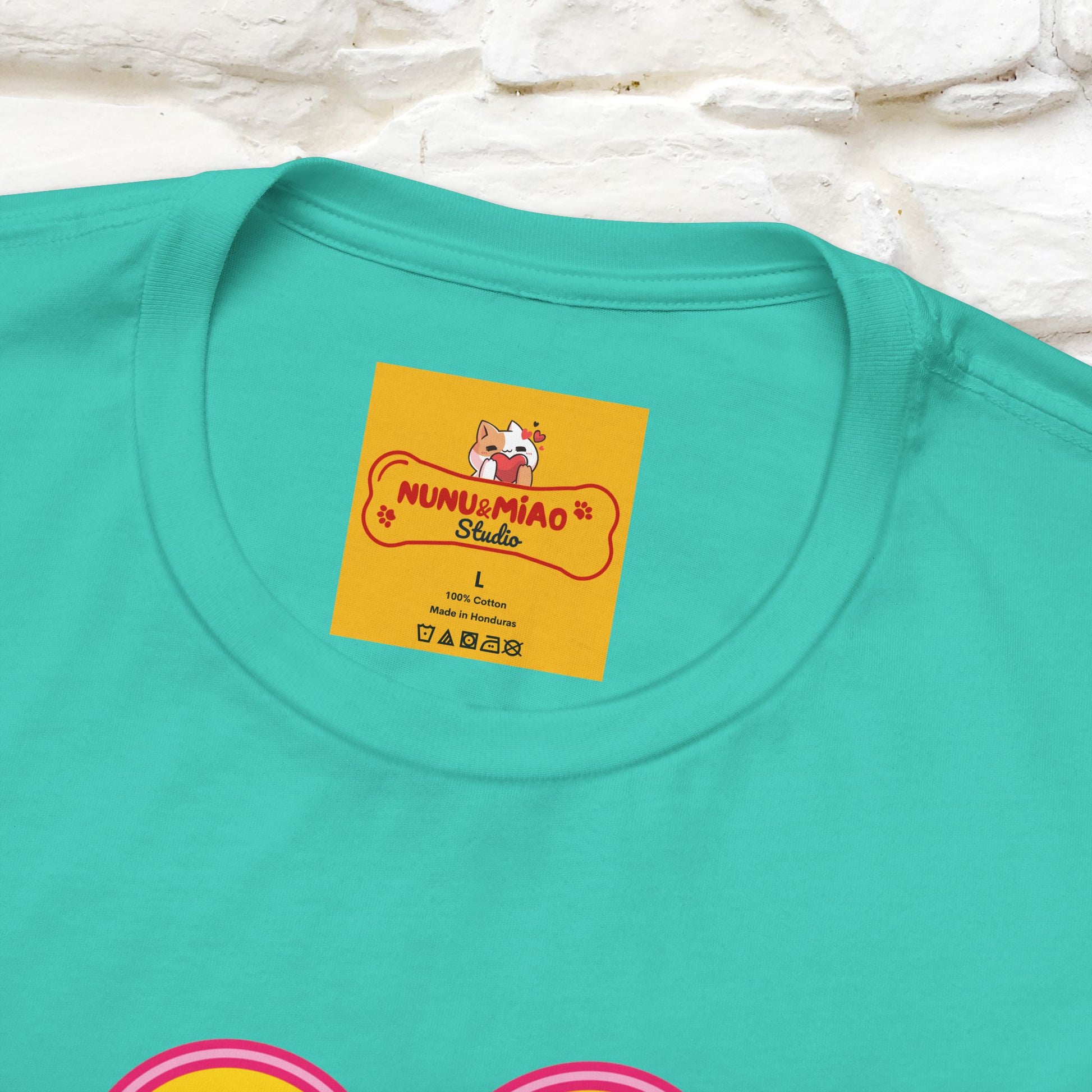 ''Don’t Lose Focus'' Cat T-Shirt | Nunu&Miao Studio - Nunu&Miao Studio