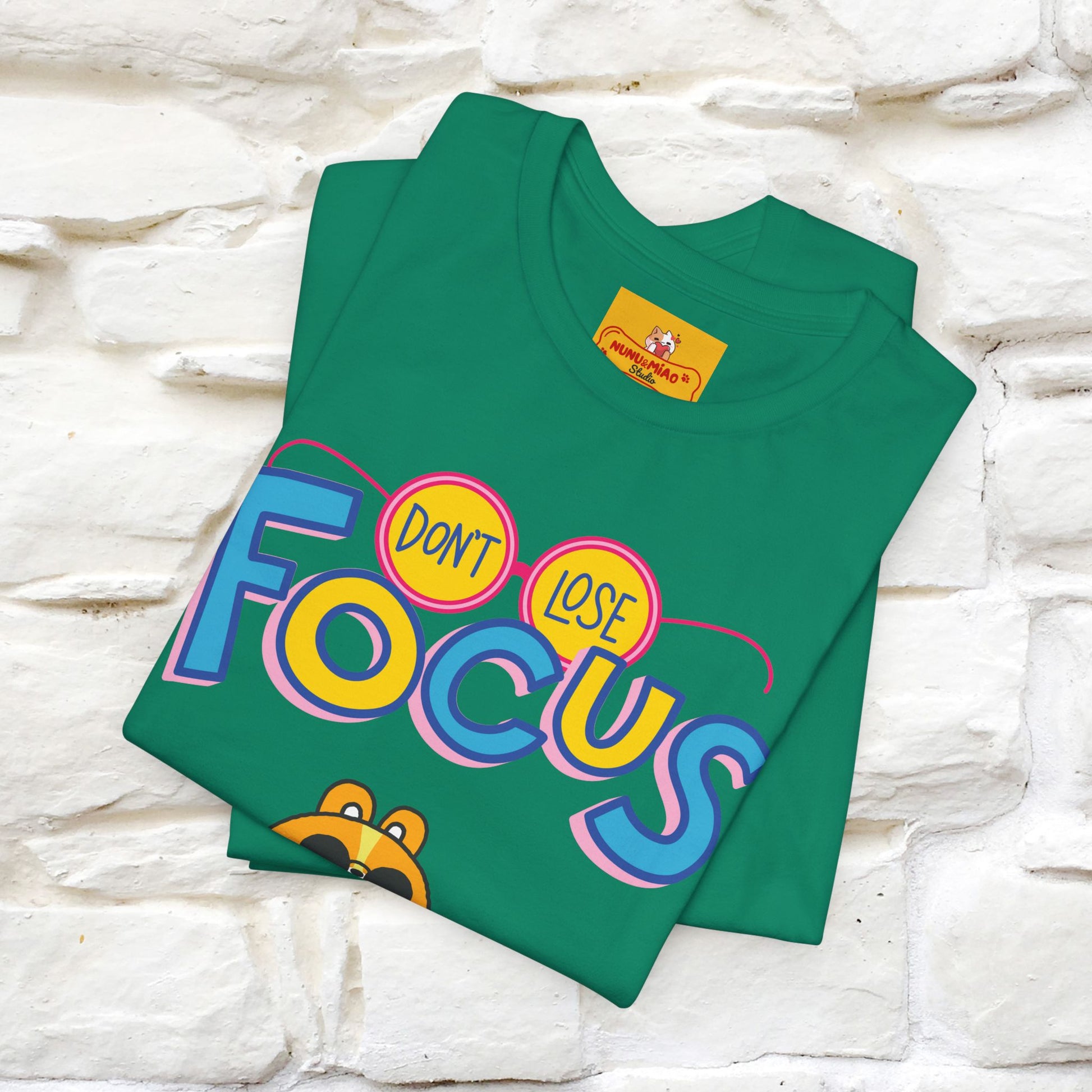 ''Don’t Lose Focus'' Cat T-Shirt | Nunu&Miao Studio - Nunu&Miao Studio