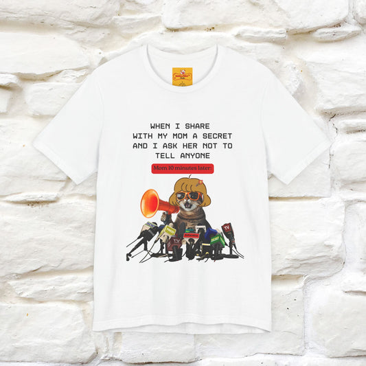 "When I Share  With My Mom a Secret" Cat T-Shirt | Nunu&Miao Studio