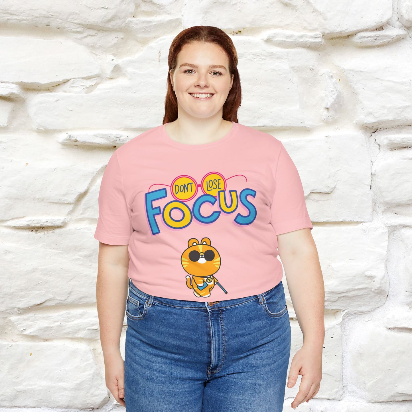 ''Don’t Lose Focus'' Cat T-Shirt | Nunu&Miao Studio - Nunu&Miao Studio