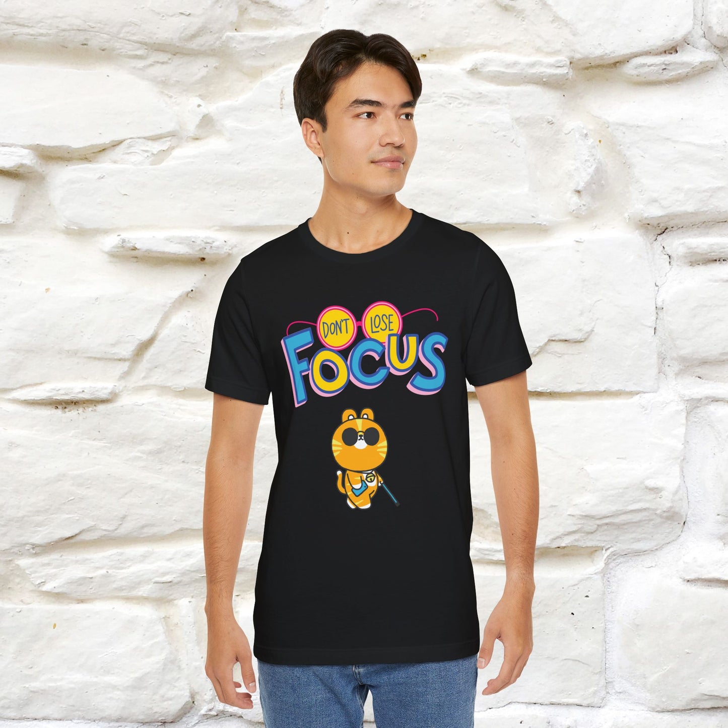 ''Don’t Lose Focus'' Cat T-Shirt | Nunu&Miao Studio - Nunu&Miao Studio