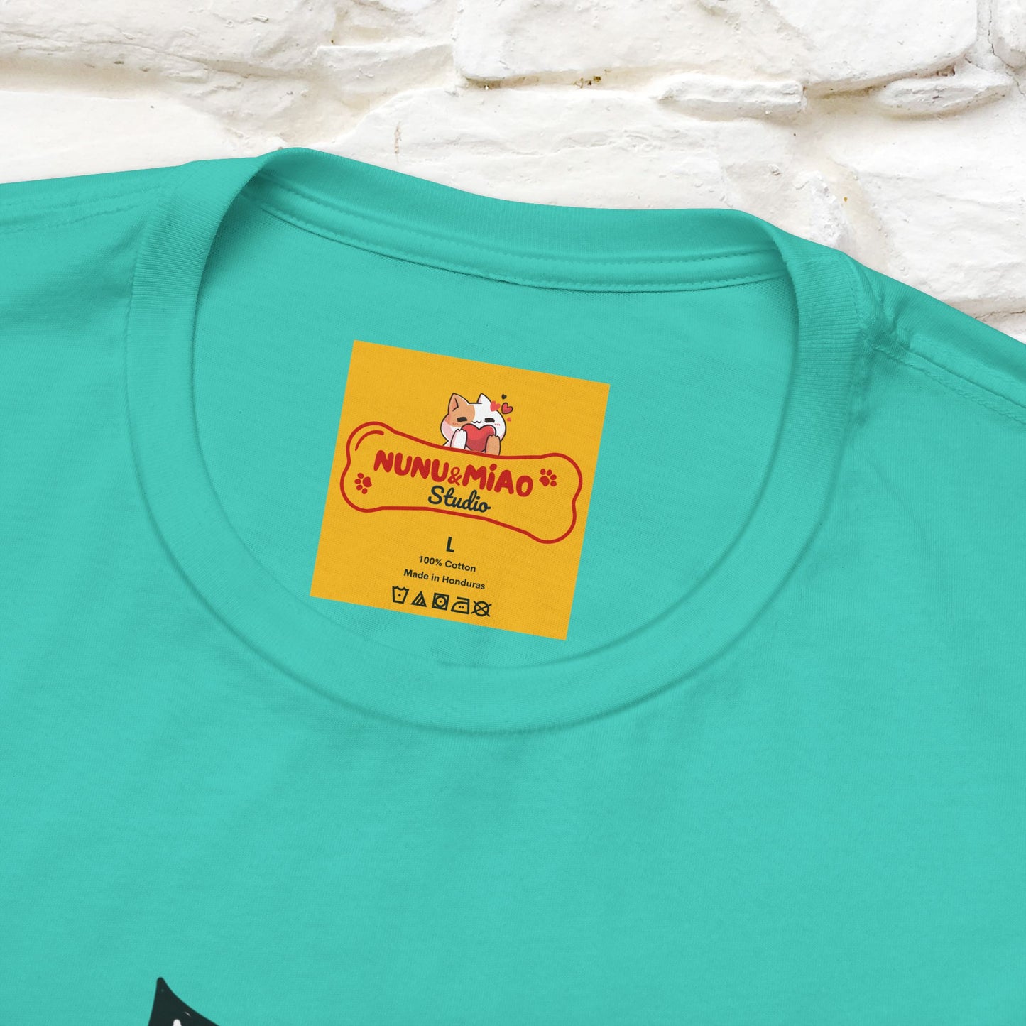''Judging You Silently'' | Cat T-Shirt for Men | Nunu&Miao Studio - Nunu&Miao Studio