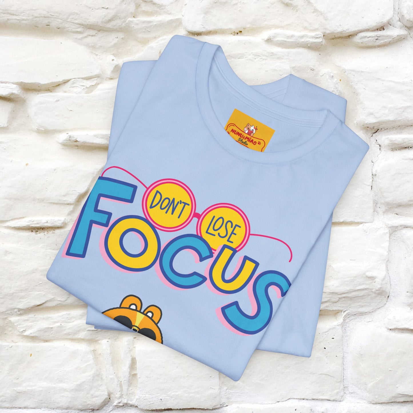 ''Don’t Lose Focus'' Cat T-Shirt | Nunu&Miao Studio - Nunu&Miao Studio