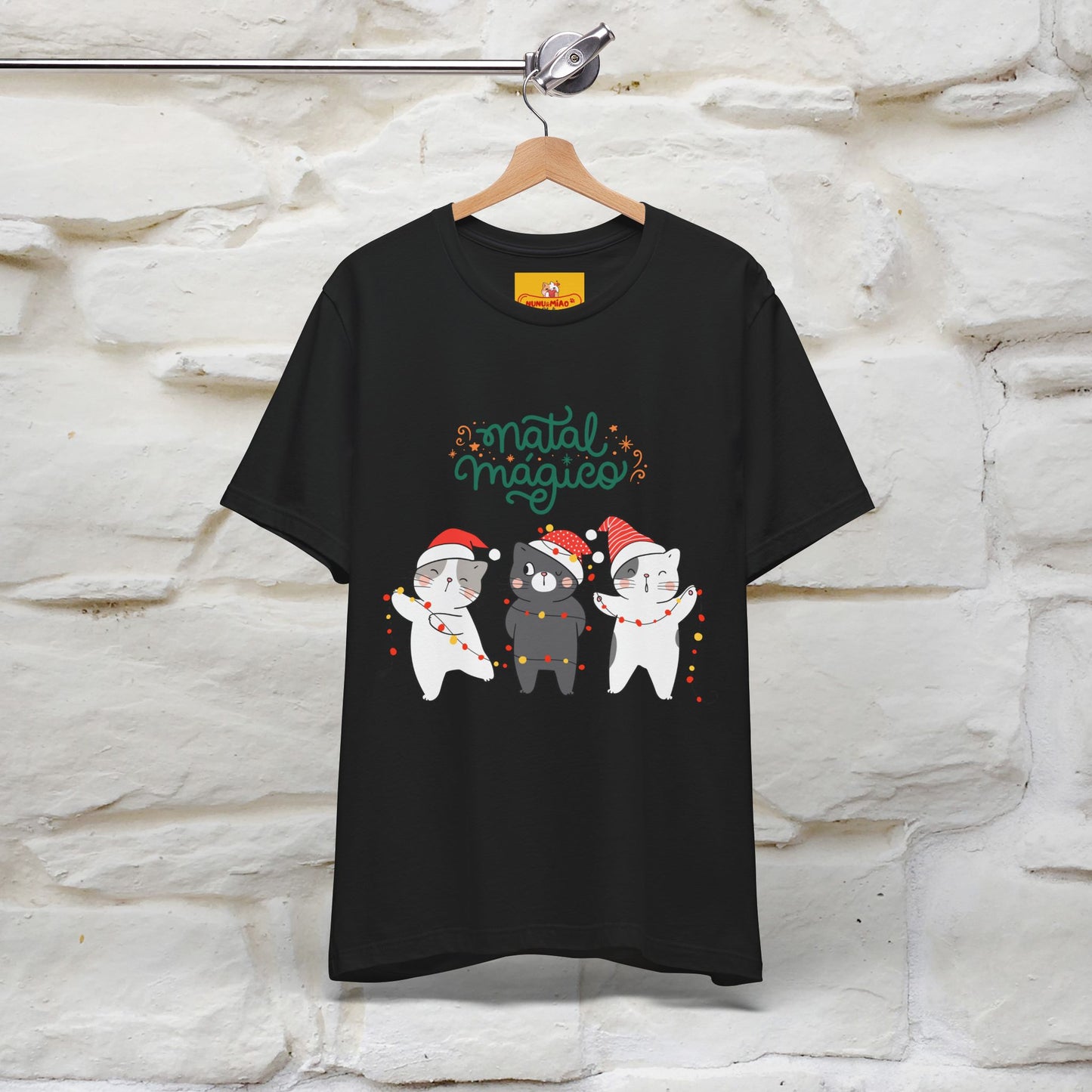 "Natal Magico" Cat T-shirt  |Nunu&Miao Studio - Nunu&Miao Studio