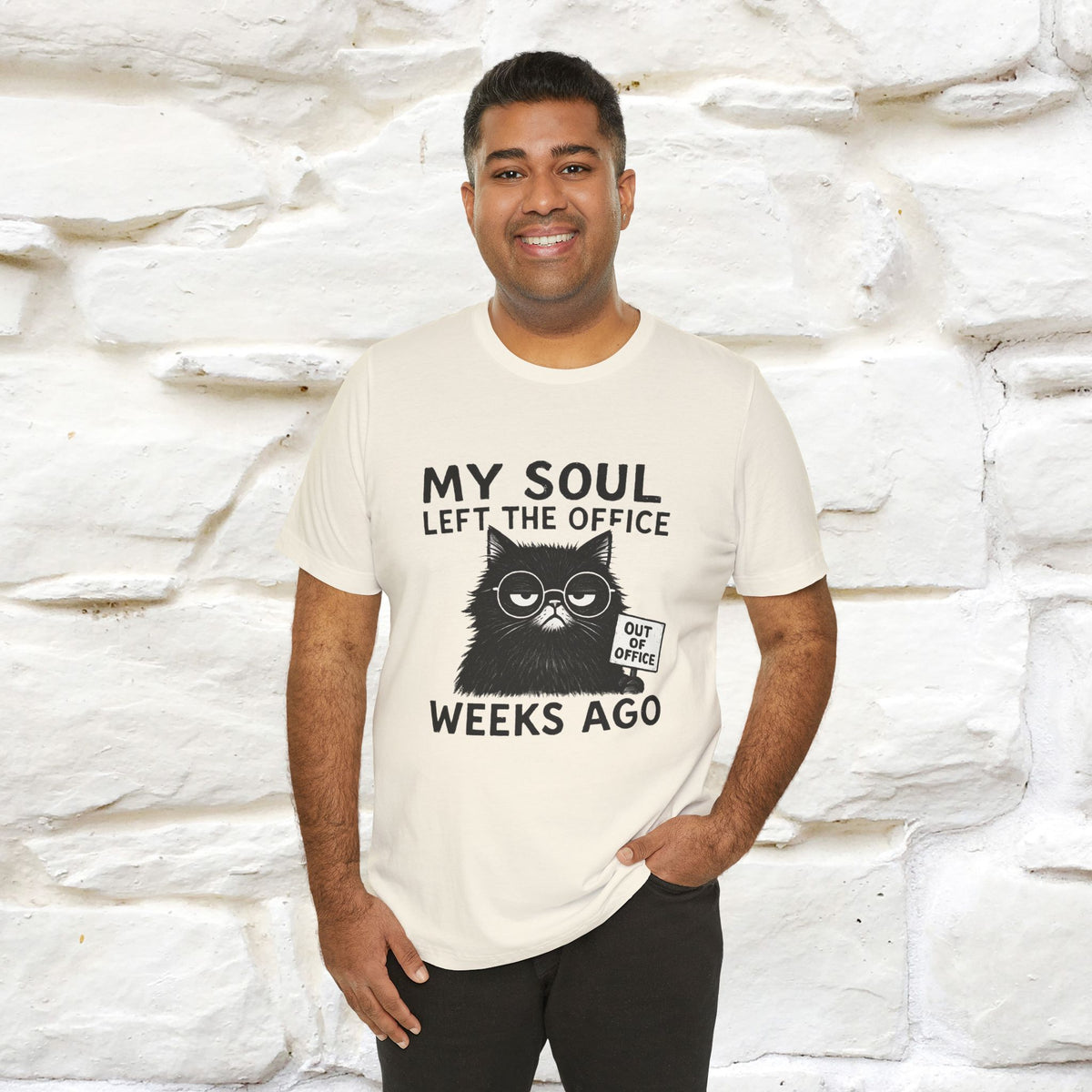 "My Soul Left The Office..." |Funny Cat T-Shirt | Nunu&Miao Studio