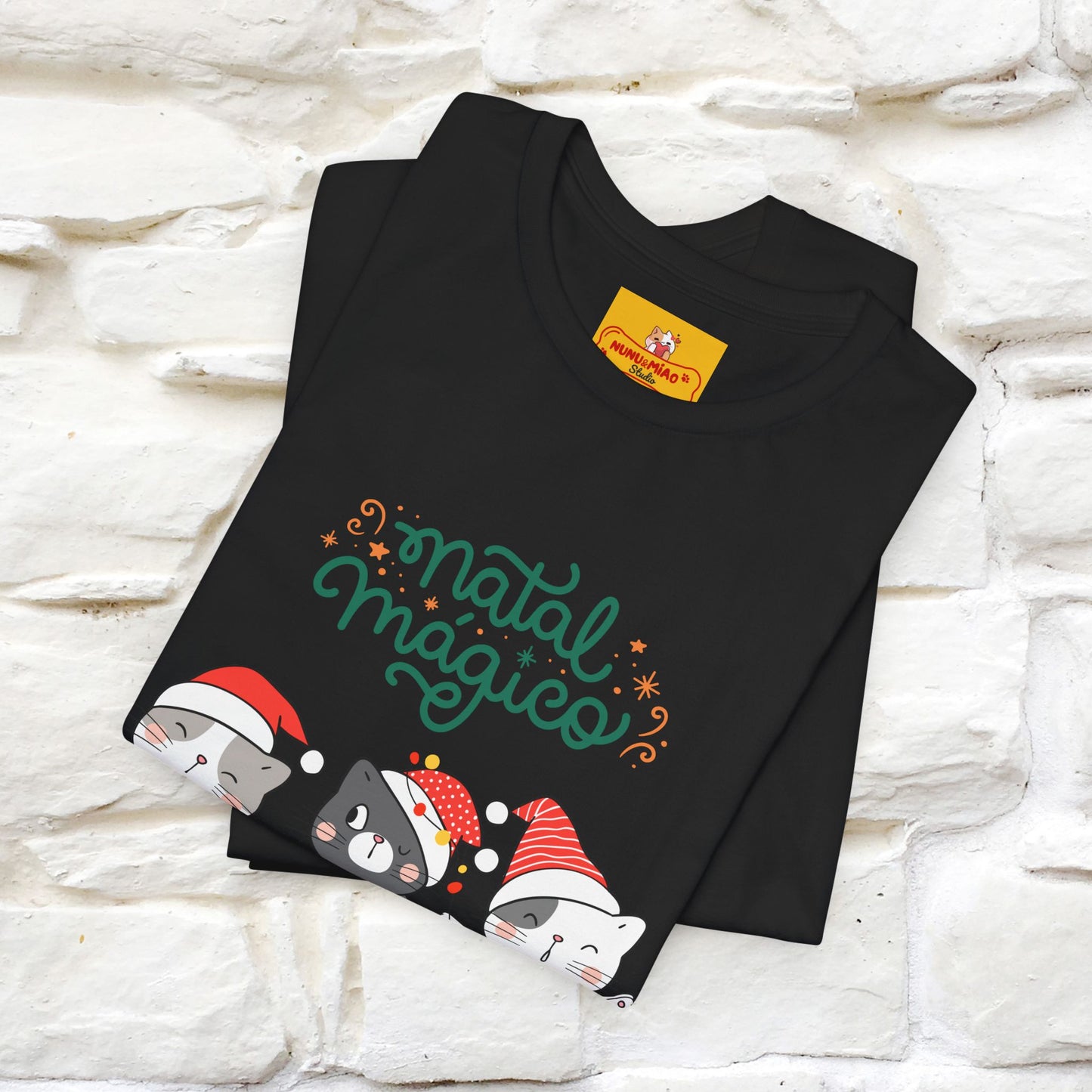 "Natal Magico" Cat T-shirt  |Nunu&Miao Studio - Nunu&Miao Studio