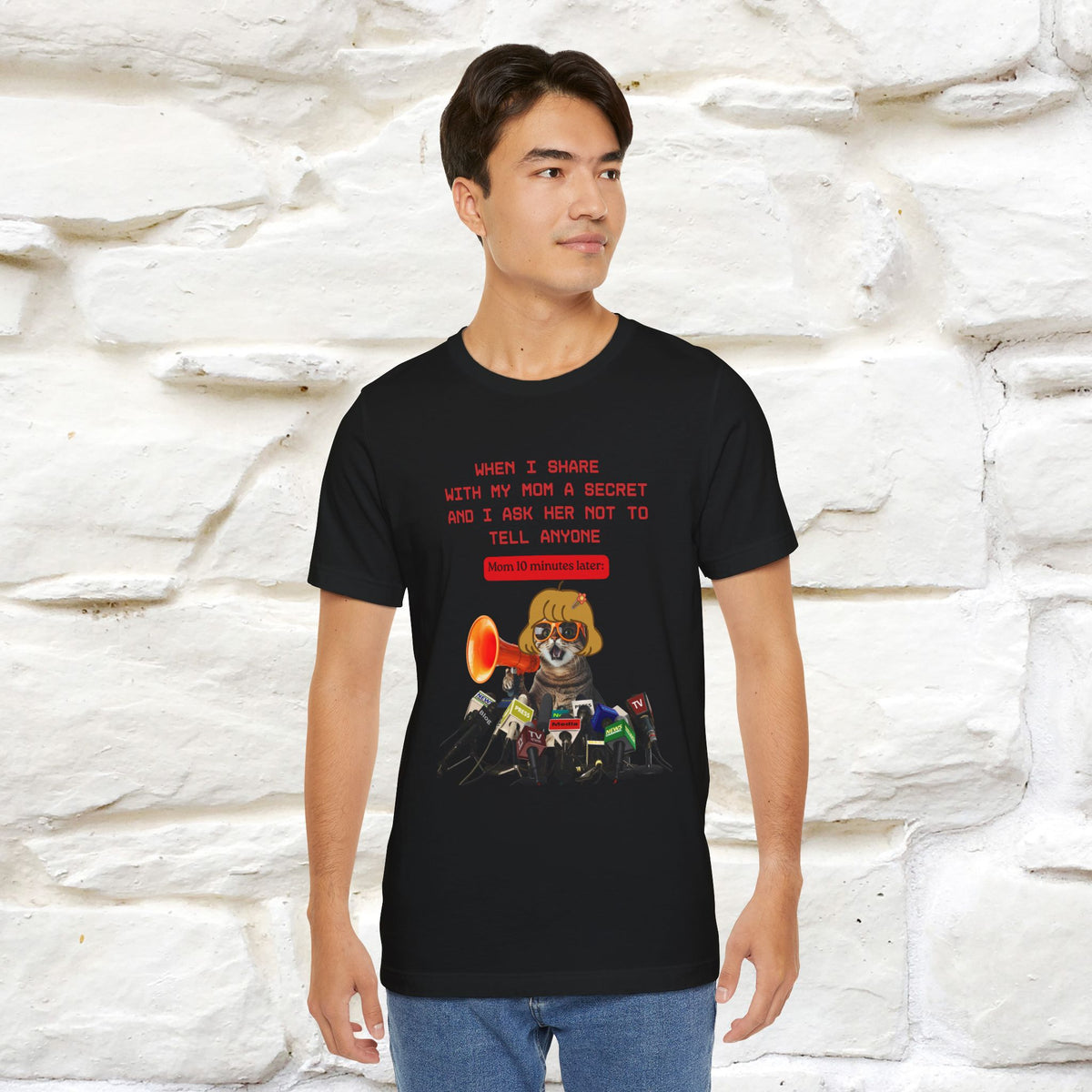 "When I Share  With My Mom a Secret" Cat T-Shirt | Nunu&Miao Studio