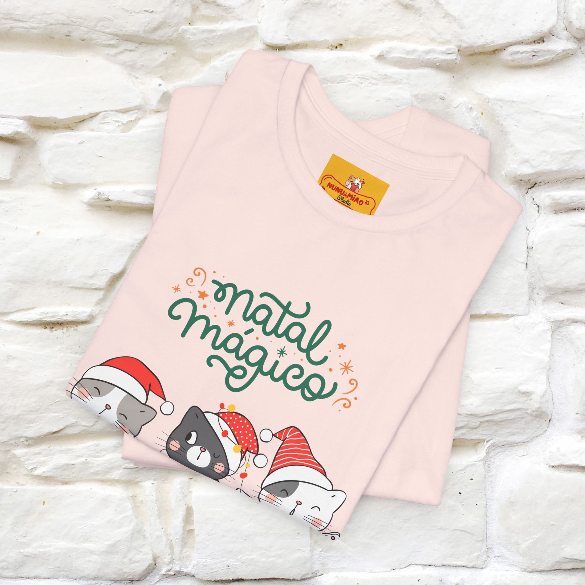 "Natal Magico" Cat T-shirt  |Nunu&Miao Studio - Nunu&Miao Studio