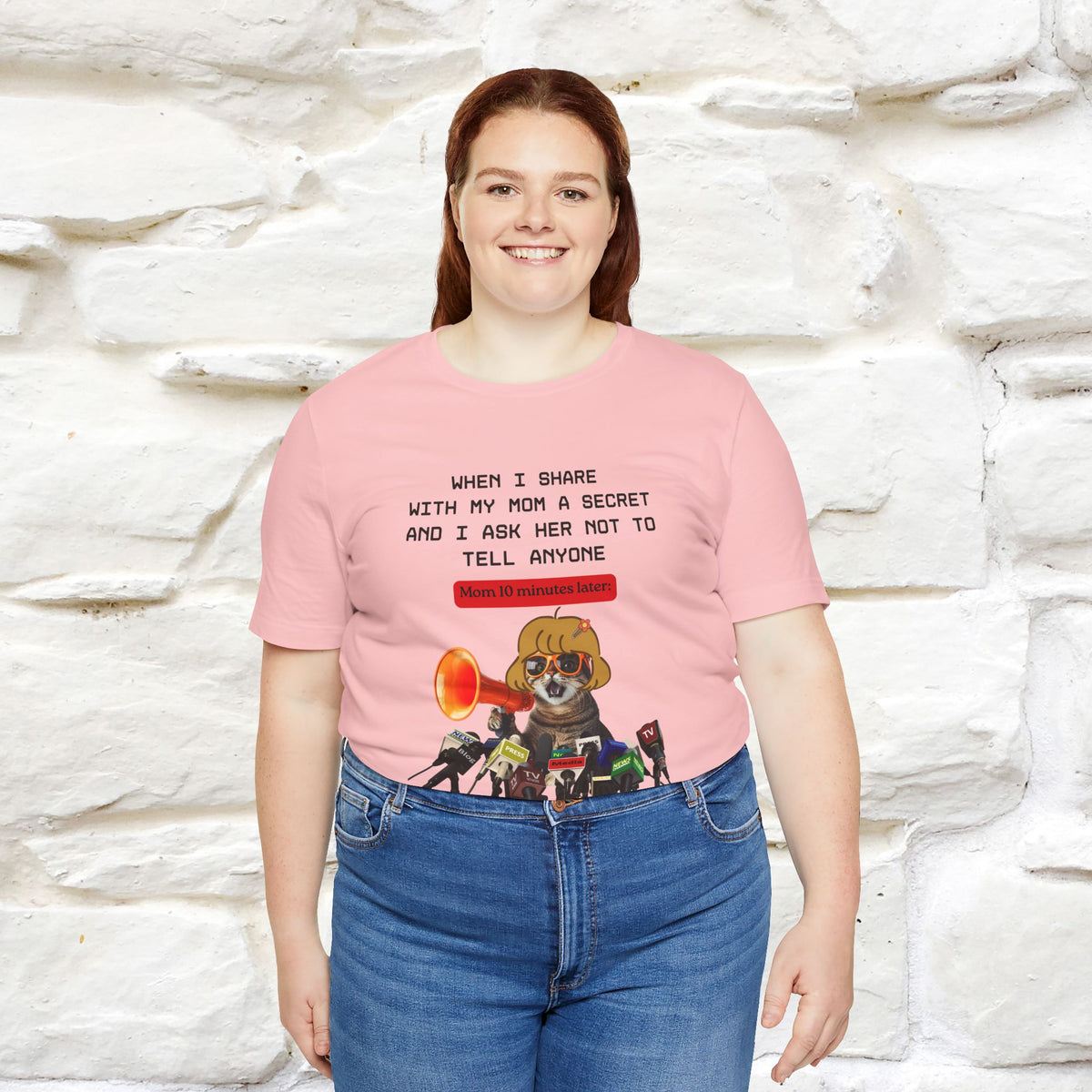 "When I Share  With My Mom a Secret" Cat T-Shirt | Nunu&Miao Studio