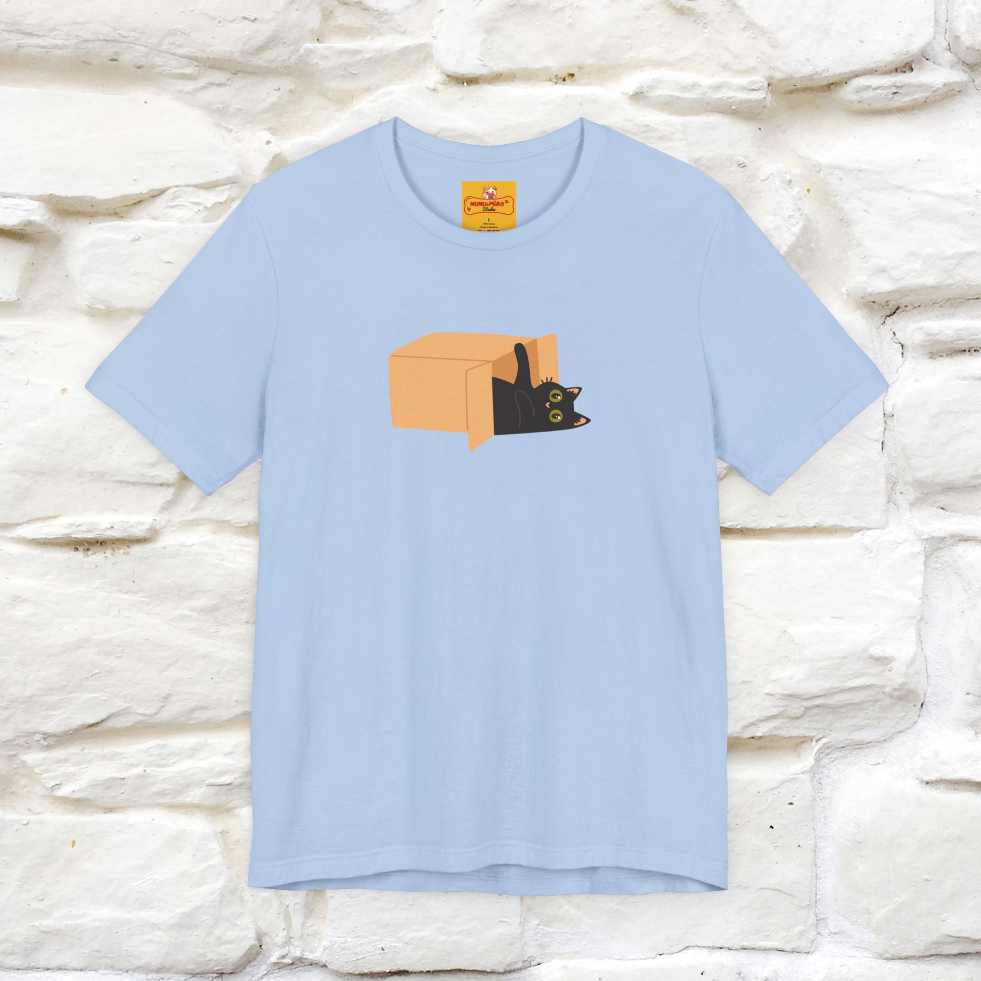 "Think Like There Is No Box" Cat T-Shirt| Front & Back Design | Nunu&Miao Studio - Nunu&Miao Studio