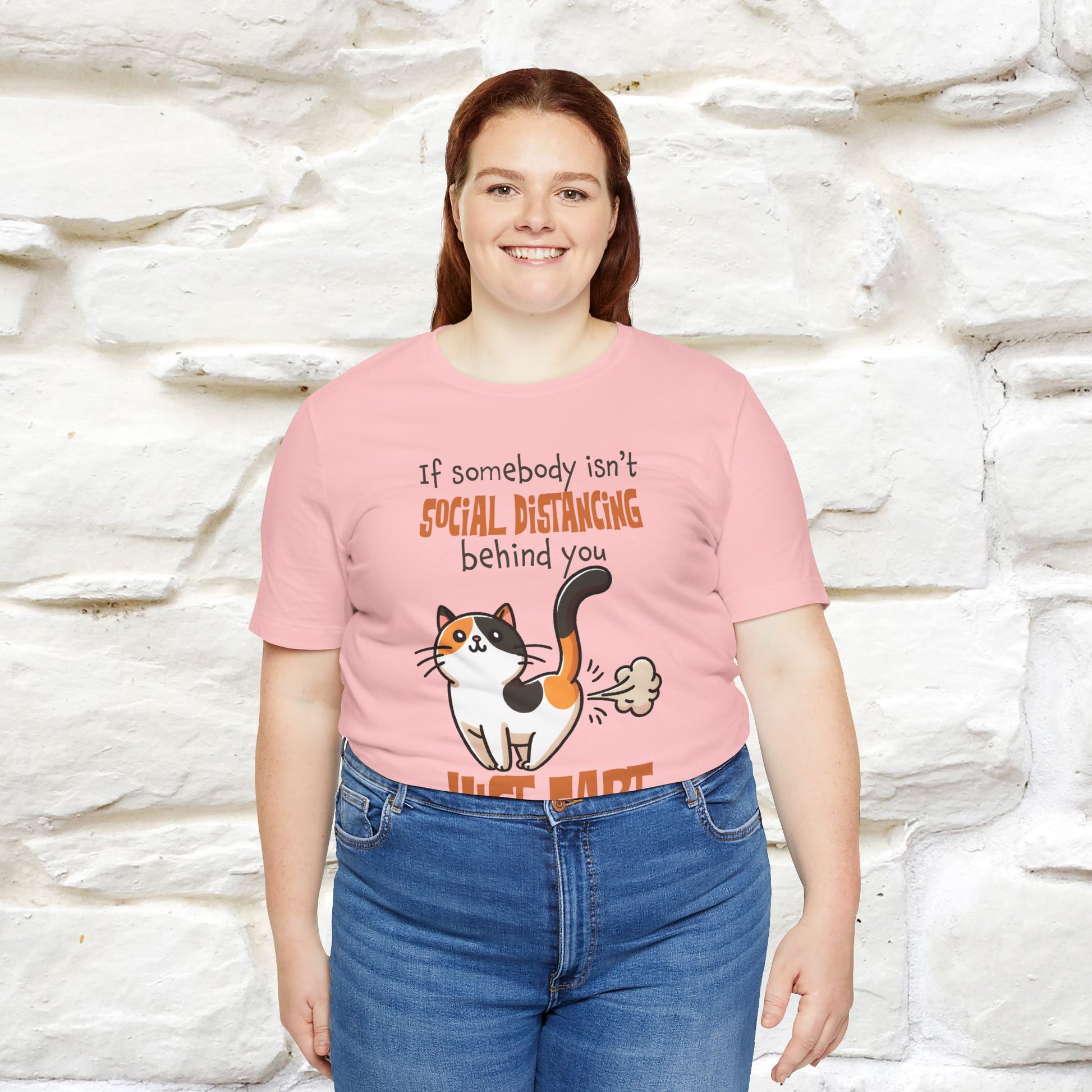 ''If Somebody Isn't Socila Distancing ...'' | Cat T-Shirt  | Nunu&Miao Studio - Nunu&Miao Studio