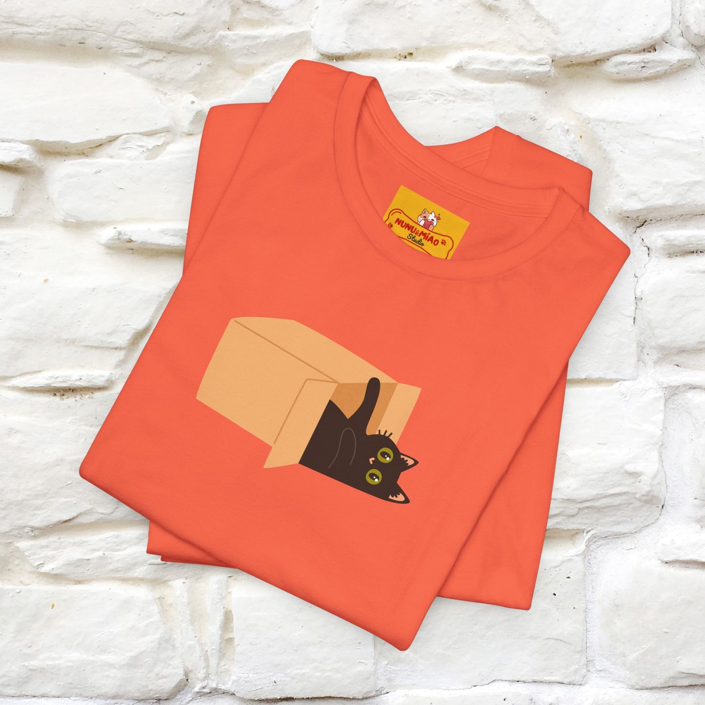 "Think Like There Is No Box" Cat T-Shirt| Front & Back Design | Nunu&Miao Studio - Nunu&Miao Studio