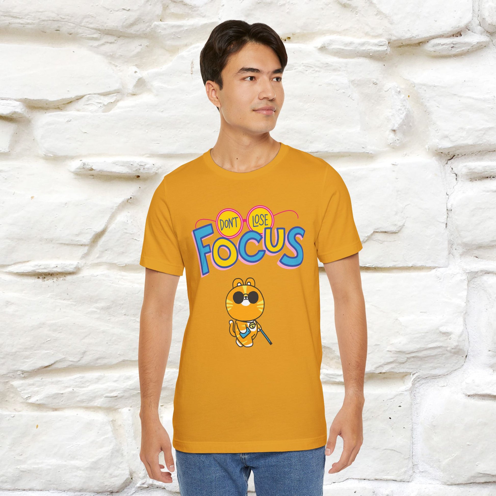 ''Don’t Lose Focus'' Cat T-Shirt | Nunu&Miao Studio - Nunu&Miao Studio