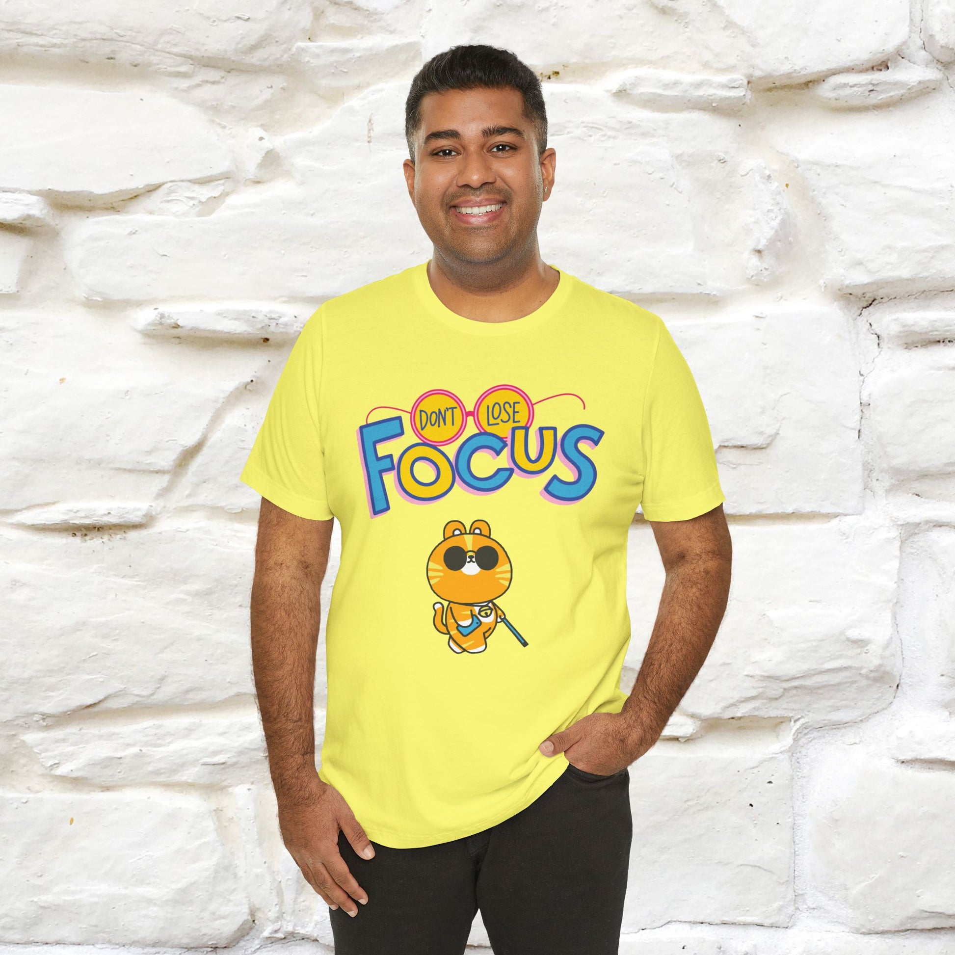 ''Don’t Lose Focus'' Cat T-Shirt | Nunu&Miao Studio - Nunu&Miao Studio
