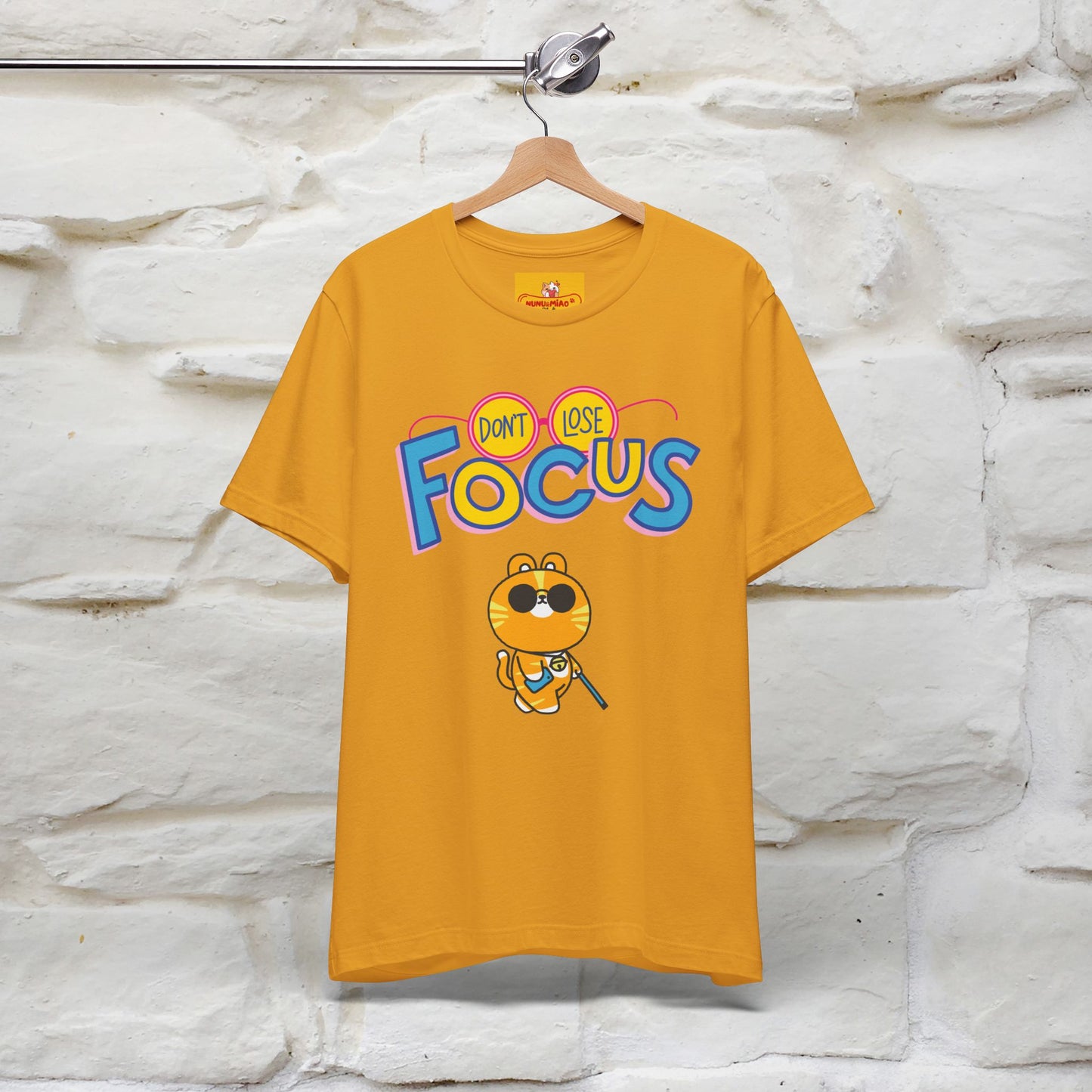 ''Don’t Lose Focus'' Cat T-Shirt | Nunu&Miao Studio - Nunu&Miao Studio