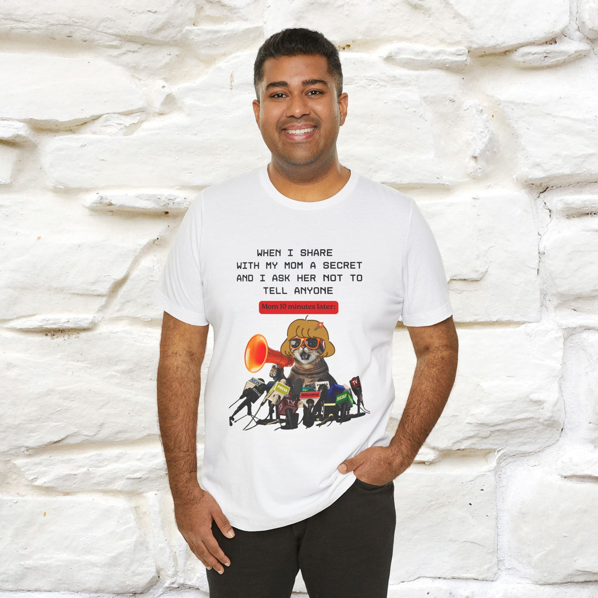 "When I Share  With My Mom a Secret" Cat T-Shirt | Nunu&Miao Studio