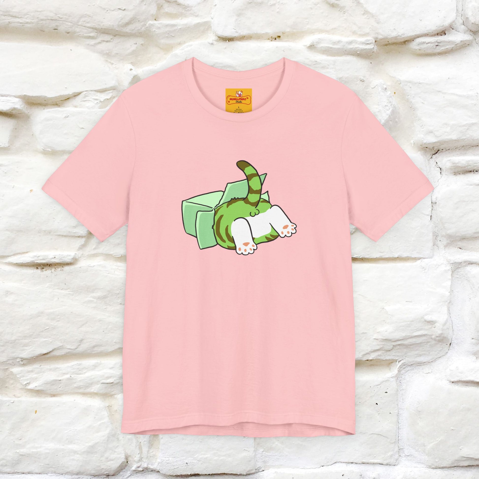 "Think outside the box? No thanks." Cat T-Shirt | Nunu&Miao Studio - Nunu&Miao Studio