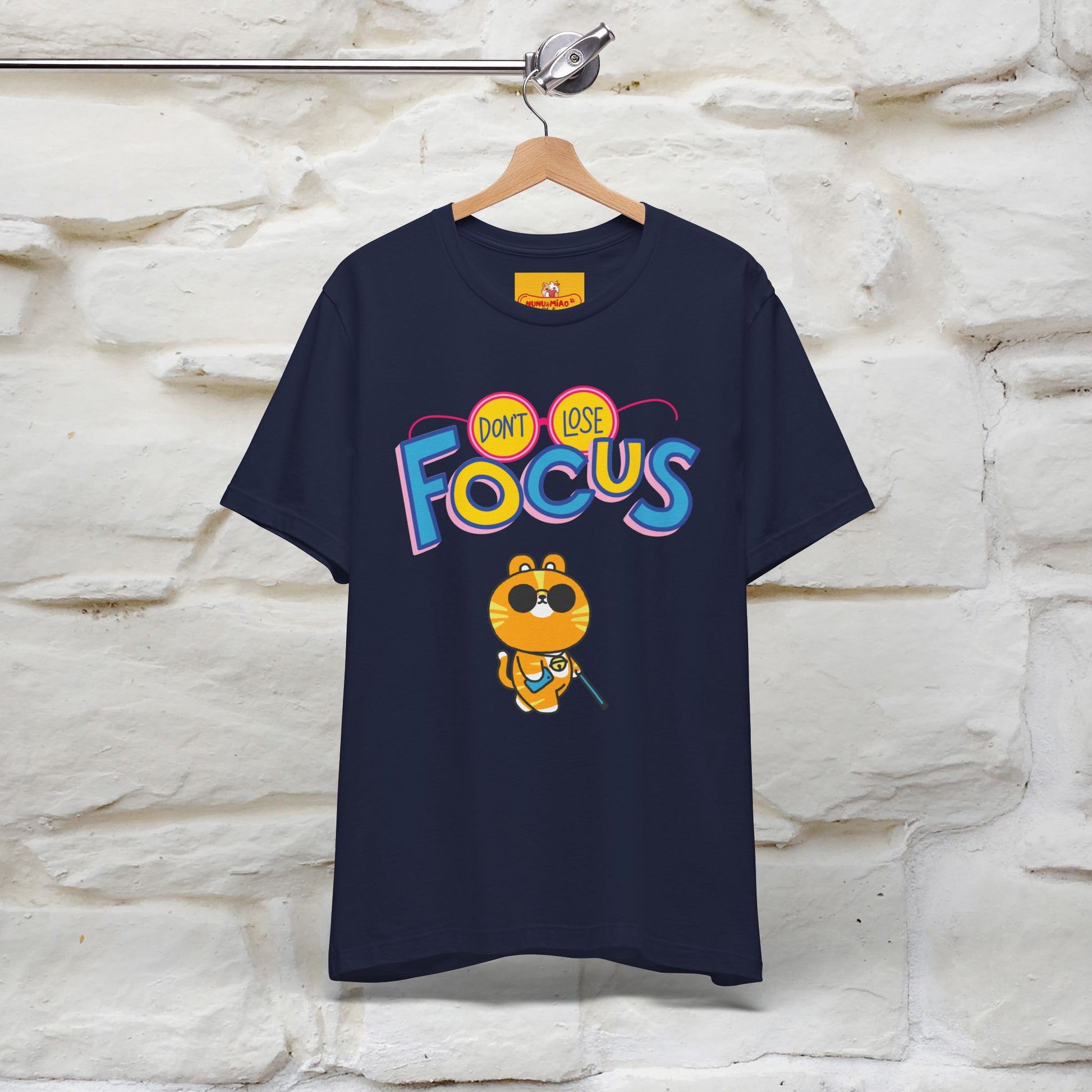 ''Don’t Lose Focus'' Cat T-Shirt | Nunu&Miao Studio - Nunu&Miao Studio
