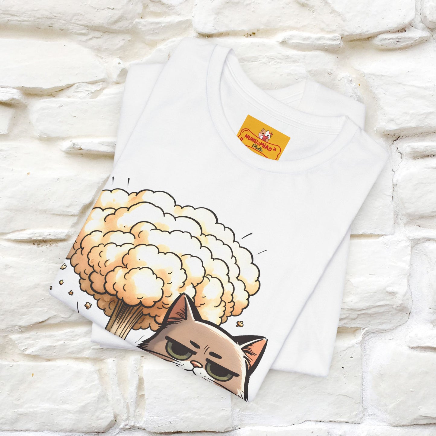 ''The Red Dot Chase'' Funny Cat T-Shirt | Nunu&Miao Studio - Nunu&Miao Studio