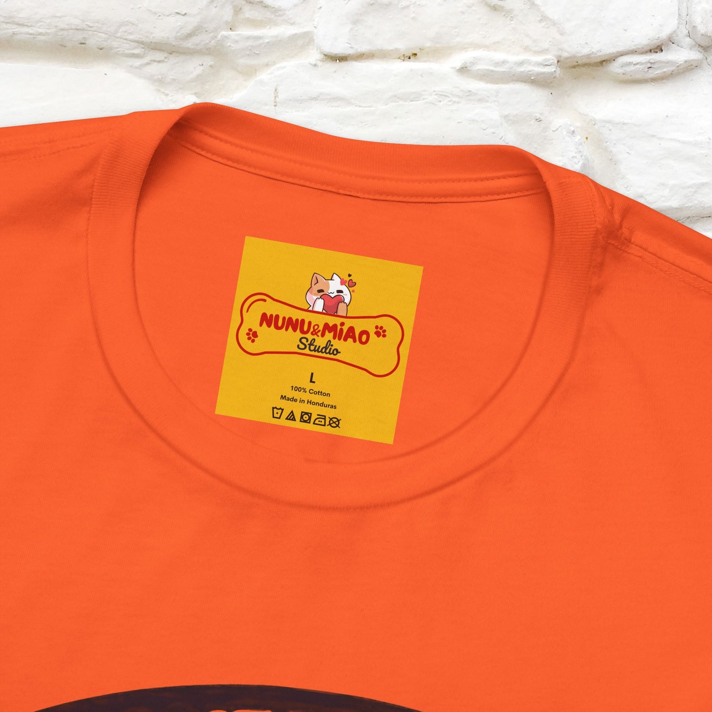 ''I Only Need My Cat and Weed'' Funny T-Shirt | Nunu&Miao Studio - Nunu&Miao Studio