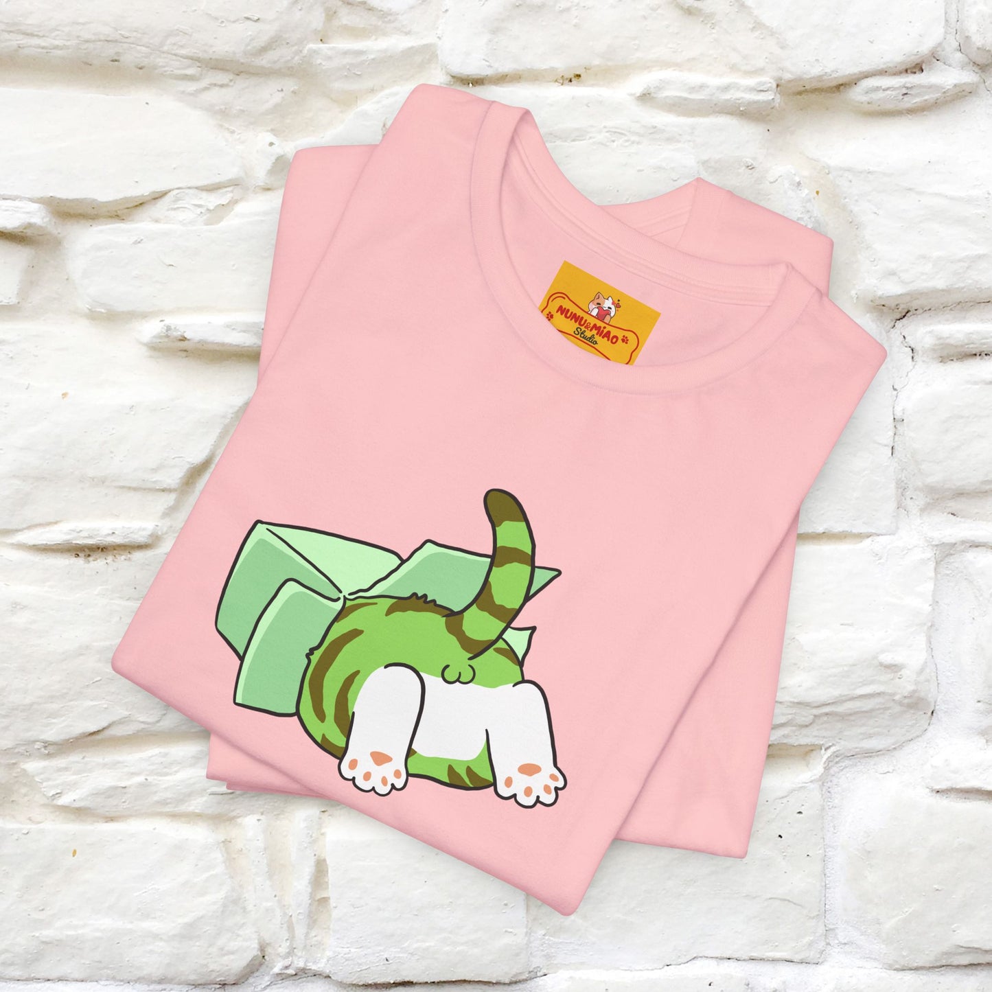 "Think outside the box? No thanks." Cat T-Shirt | Nunu&Miao Studio - Nunu&Miao Studio