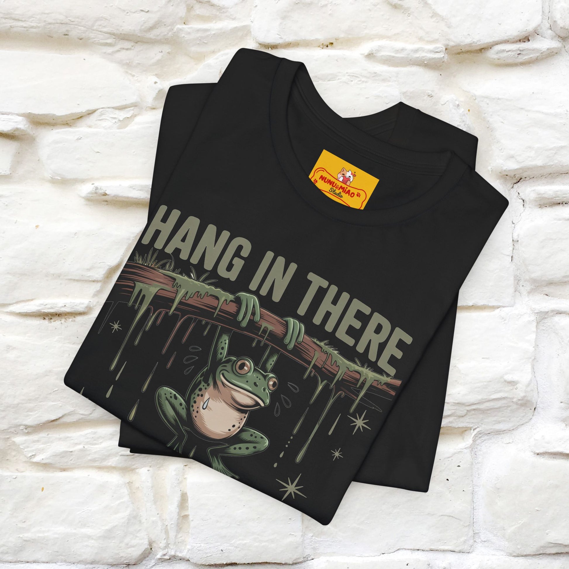 "Hang In There" Funny T-shirt |Nunu&Miao Studio - Nunu&Miao Studio