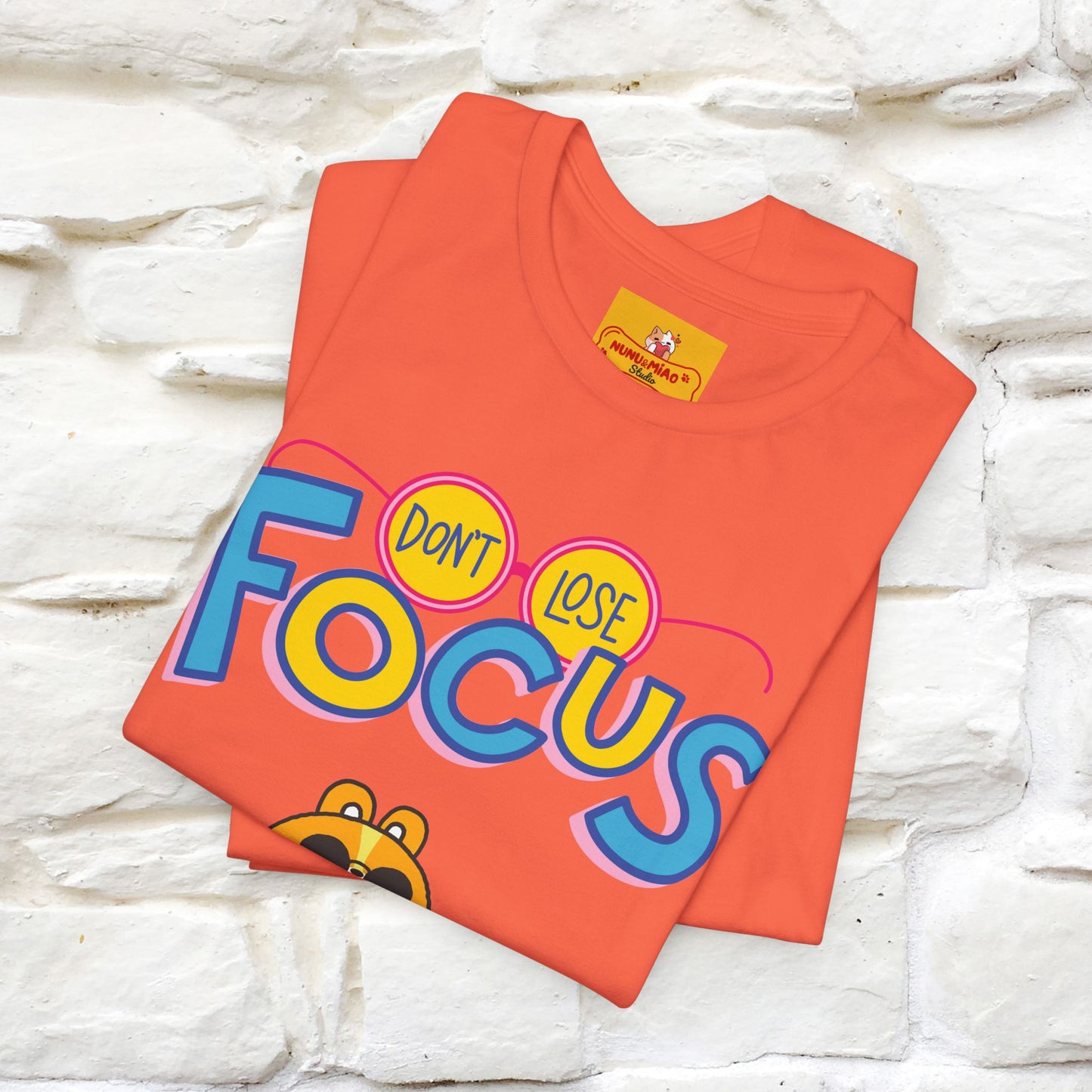 ''Don’t Lose Focus'' Cat T-Shirt | Nunu&Miao Studio - Nunu&Miao Studio