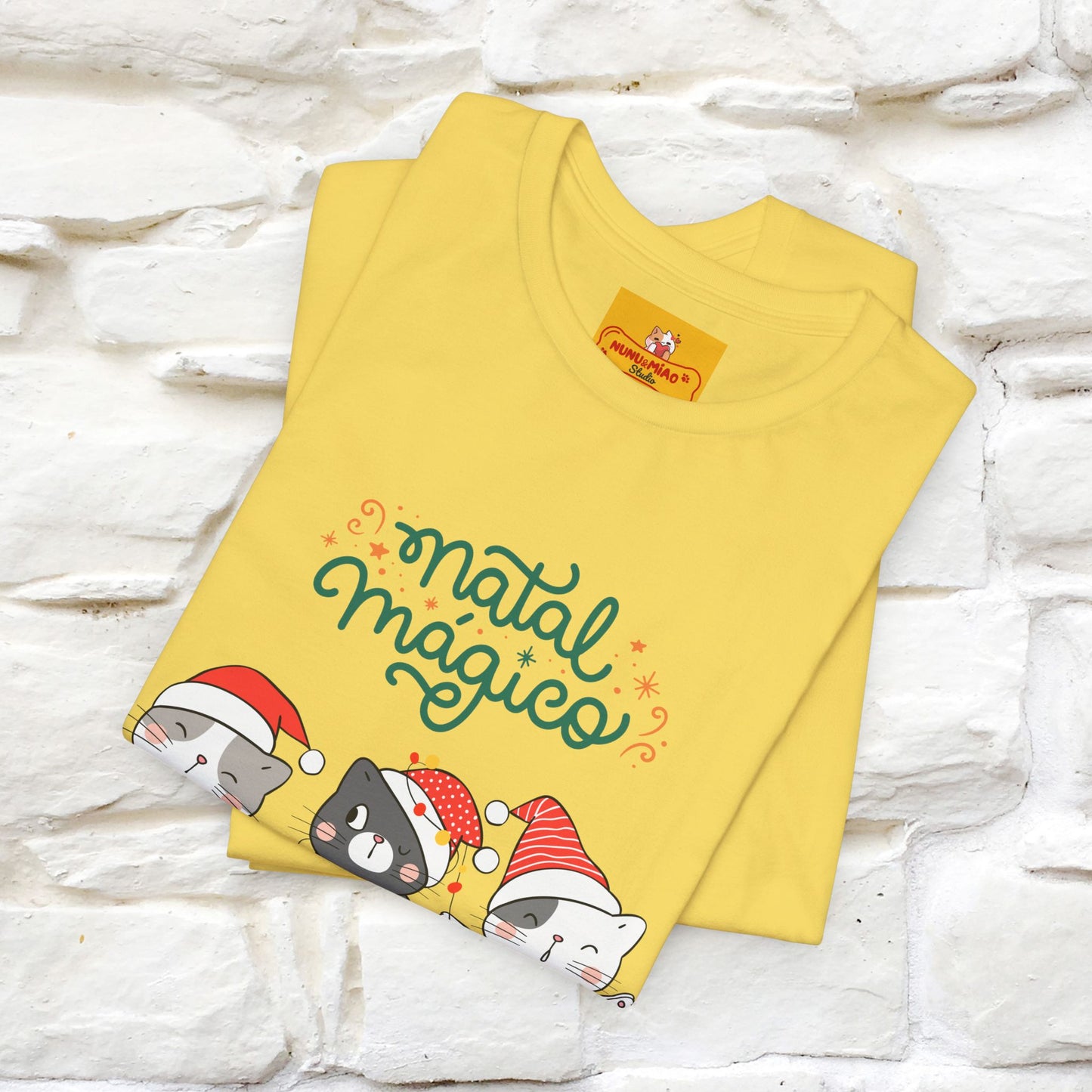 "Natal Magico" Cat T-shirt  |Nunu&Miao Studio - Nunu&Miao Studio