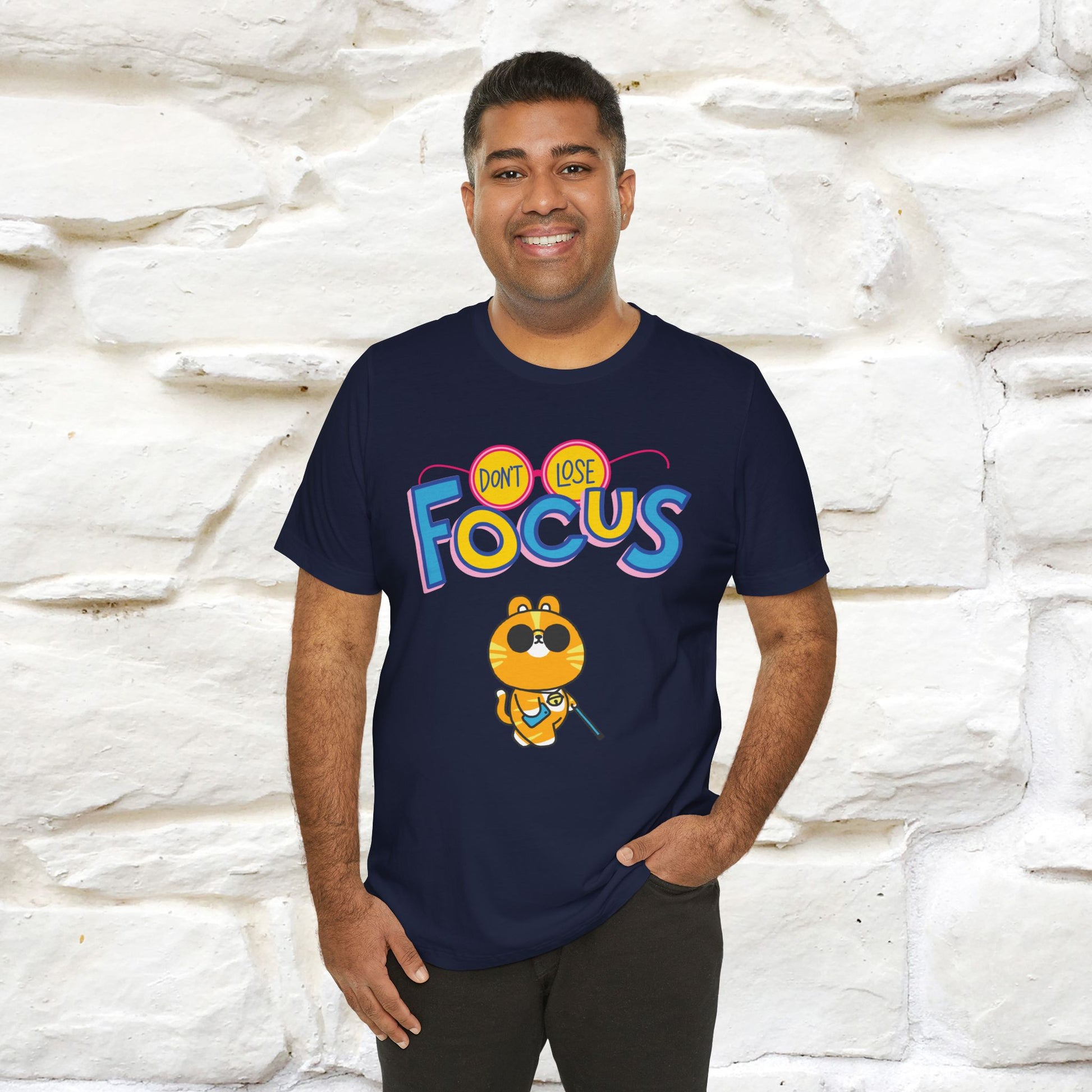 ''Don’t Lose Focus'' Cat T-Shirt | Nunu&Miao Studio - Nunu&Miao Studio