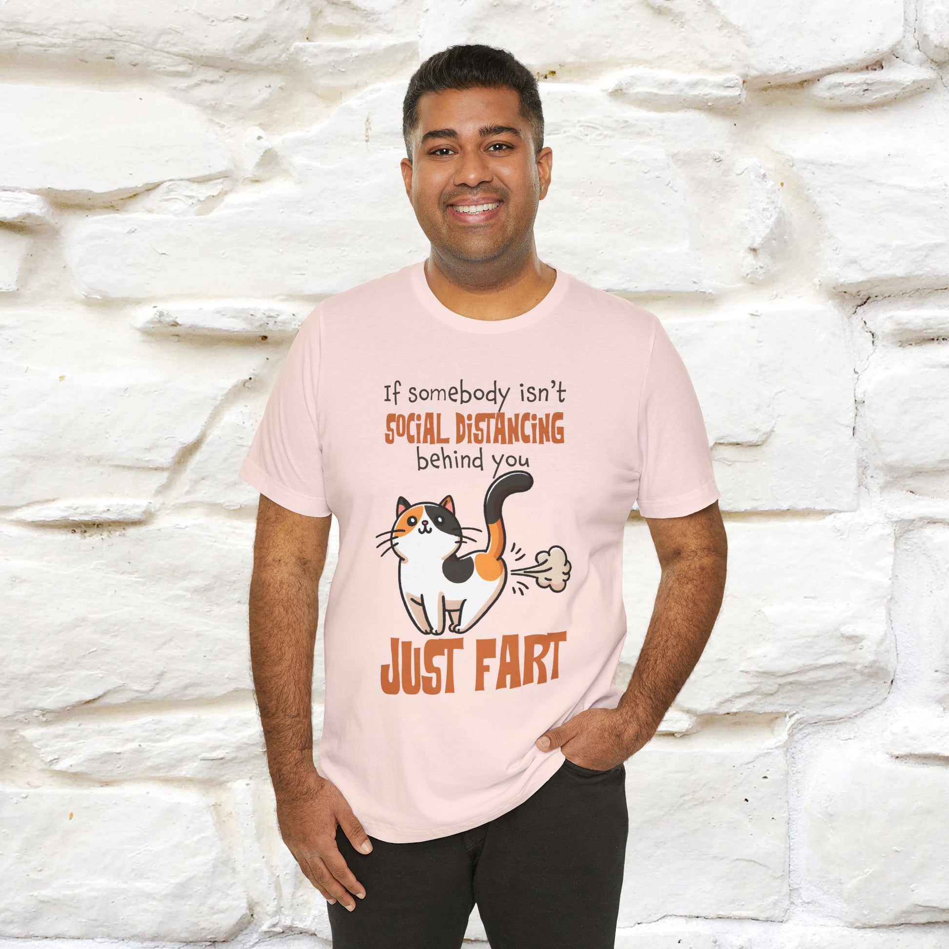 ''If Somebody Isn't Socila Distancing ...'' | Cat T-Shirt  | Nunu&Miao Studio - Nunu&Miao Studio