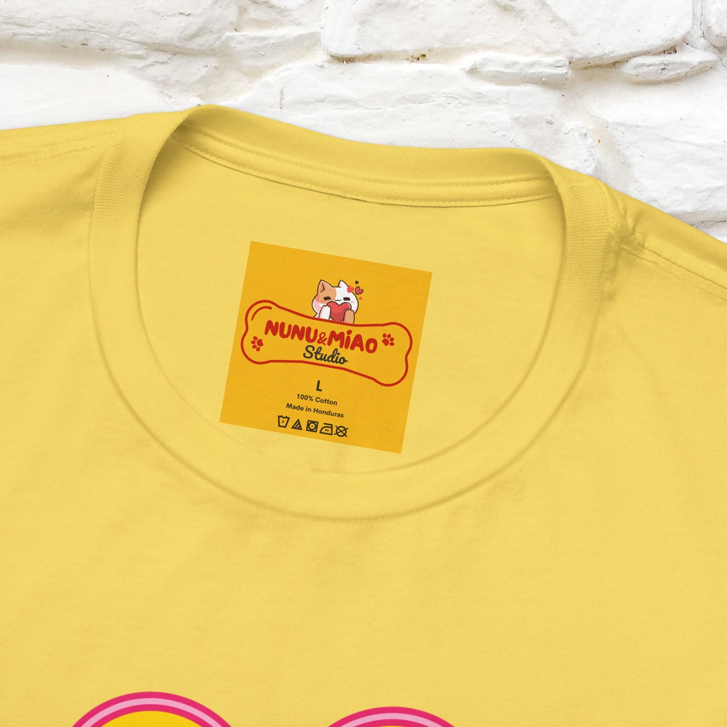 ''Don’t Lose Focus'' Cat T-Shirt | Nunu&Miao Studio - Nunu&Miao Studio