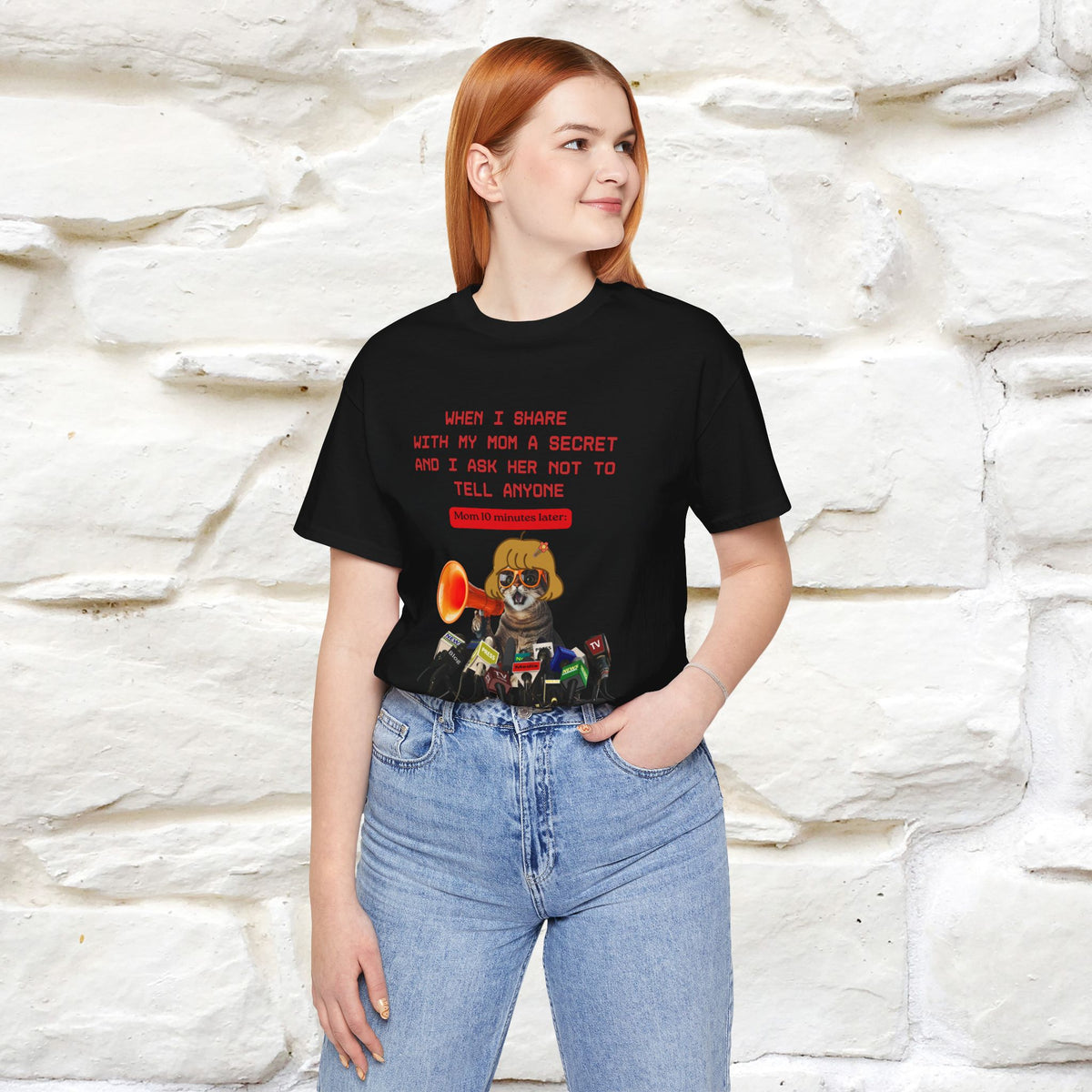 "When I Share  With My Mom a Secret" Cat T-Shirt | Nunu&Miao Studio