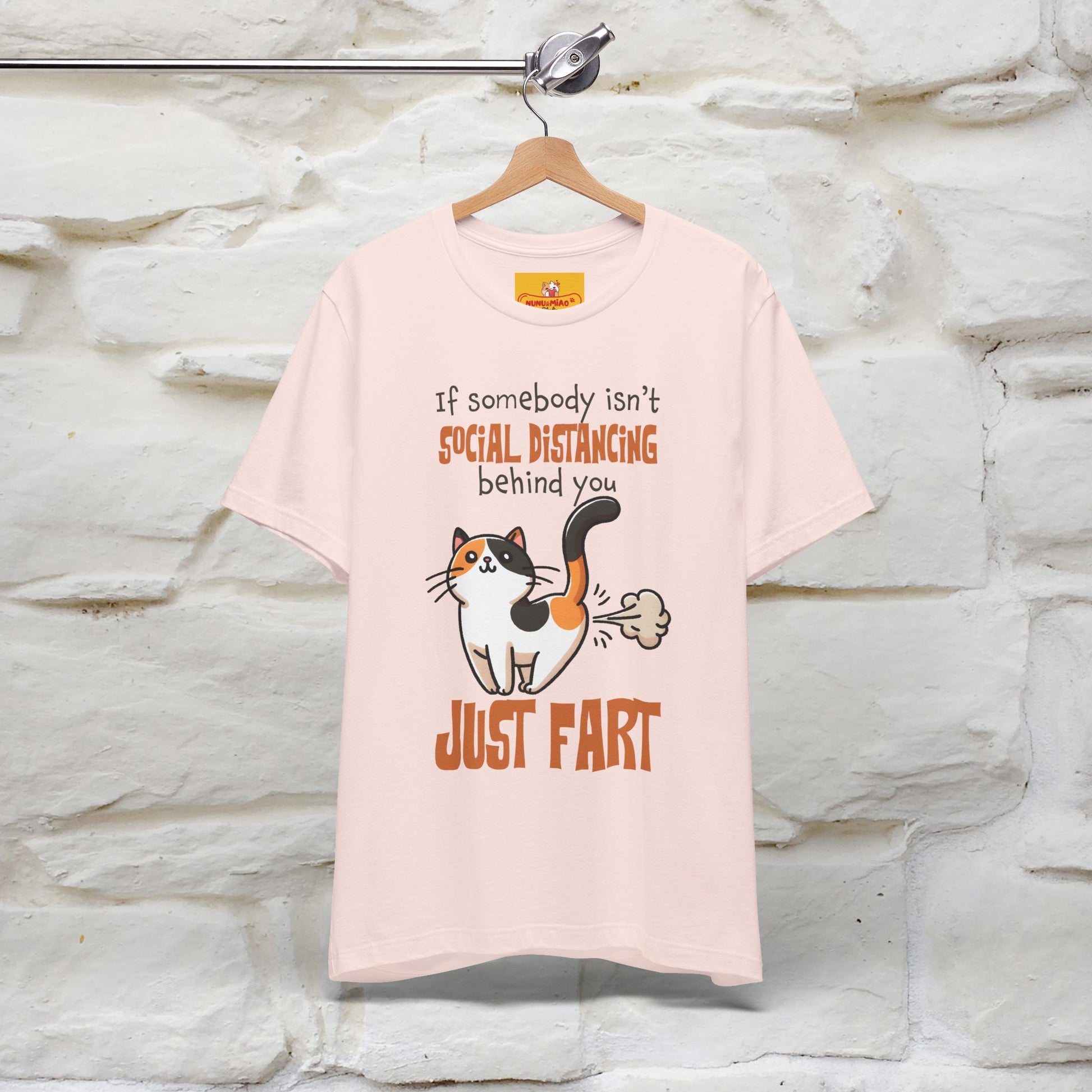 ''If Somebody Isn't Socila Distancing ...'' | Cat T-Shirt  | Nunu&Miao Studio - Nunu&Miao Studio