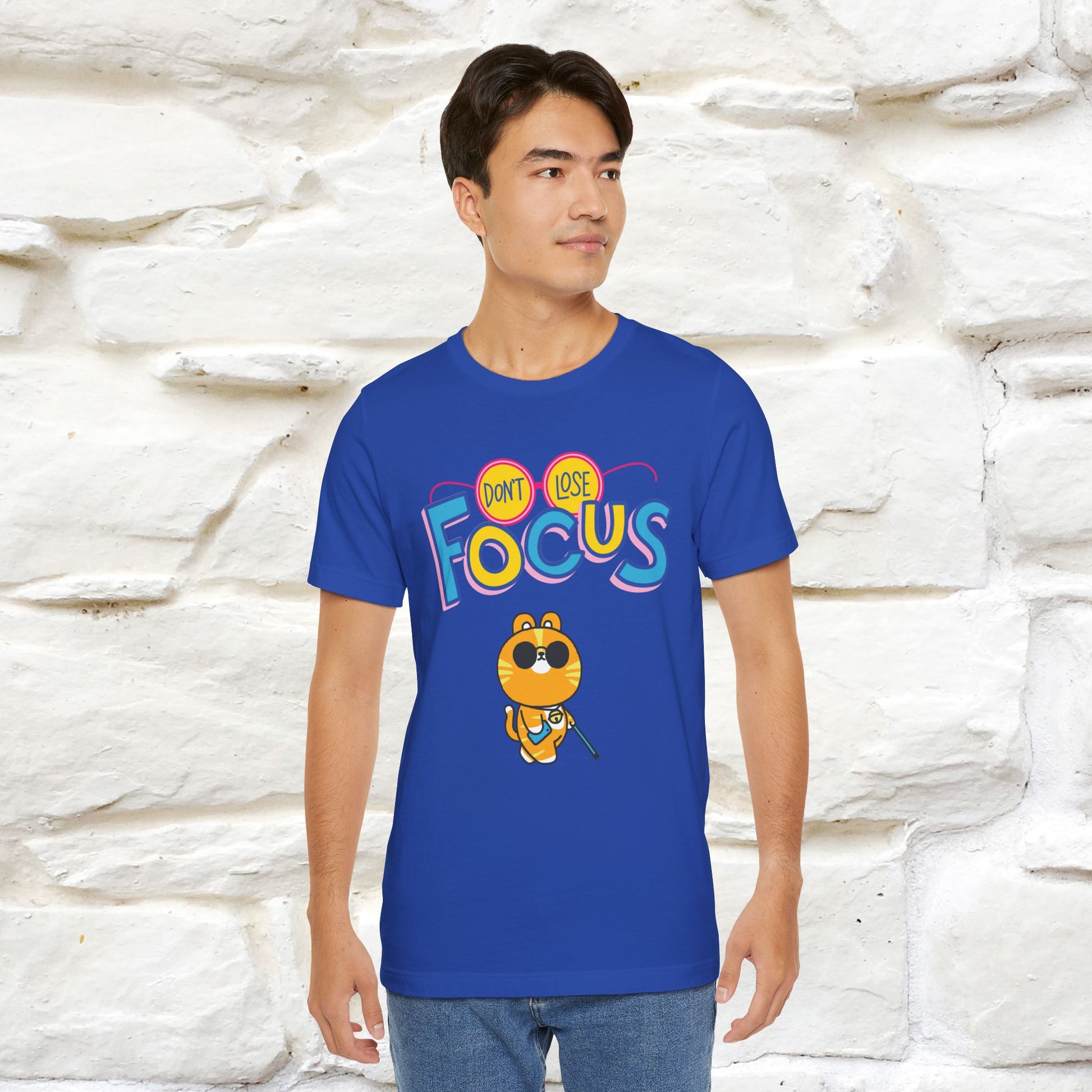 ''Don’t Lose Focus'' Cat T-Shirt | Nunu&Miao Studio - Nunu&Miao Studio