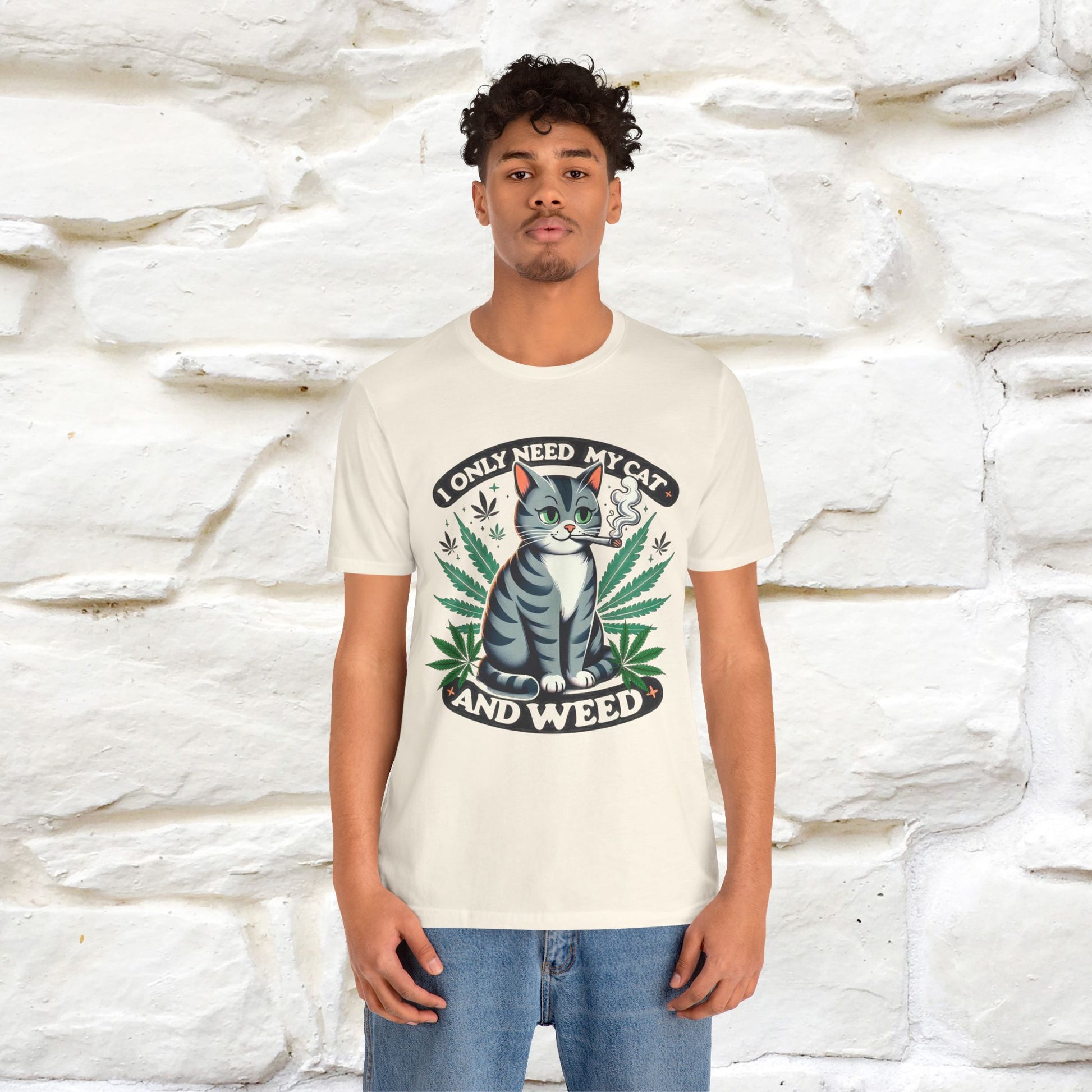 ''I Only Need My Cat and Weed'' Funny T-Shirt | Nunu&Miao Studio - Nunu&Miao Studio